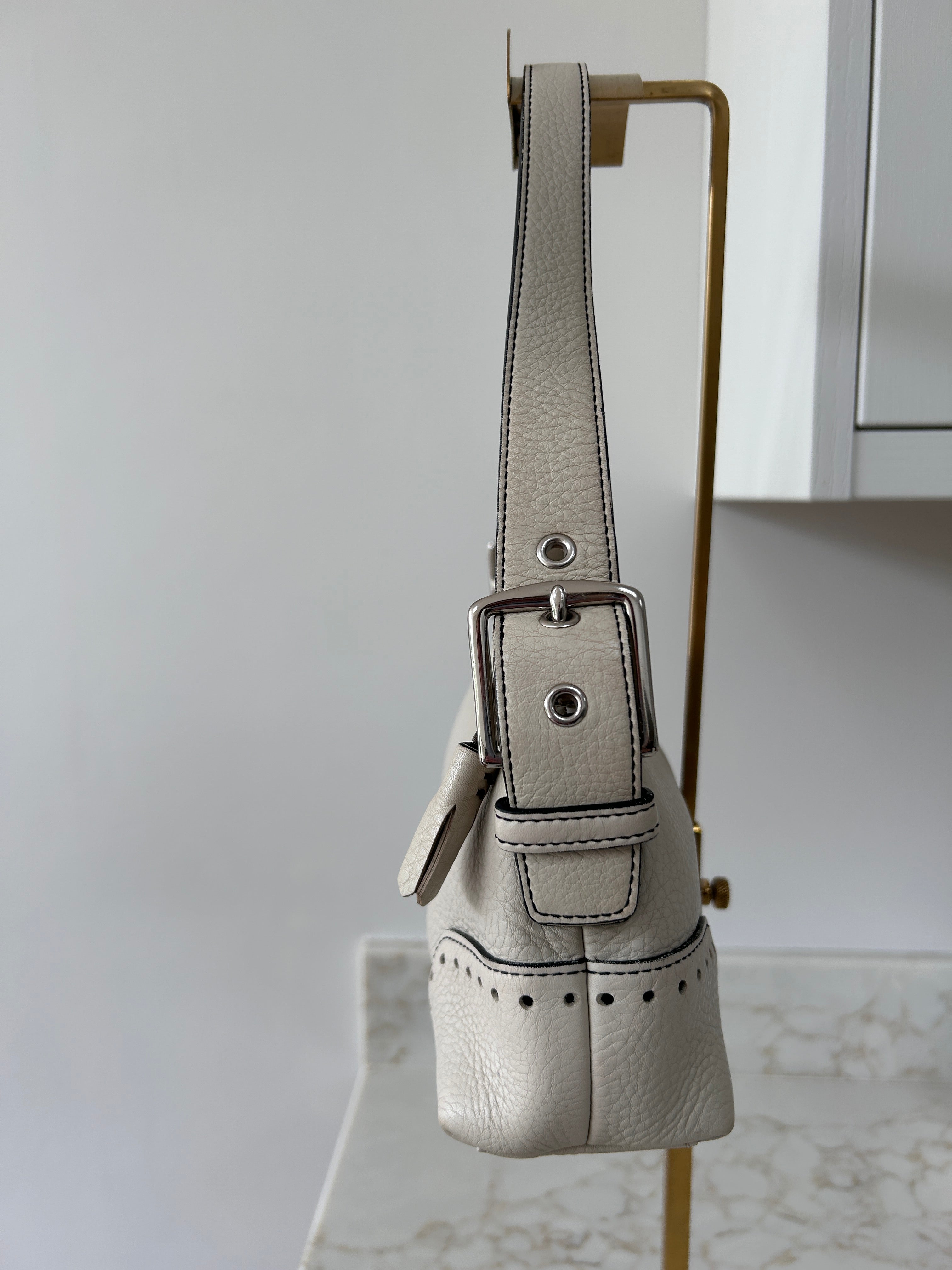 Vintage Coach leather baguette shoulder bag