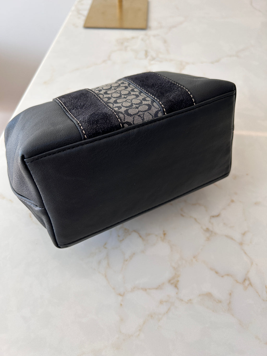 Vintage Coach black leather and suede shoulder bag