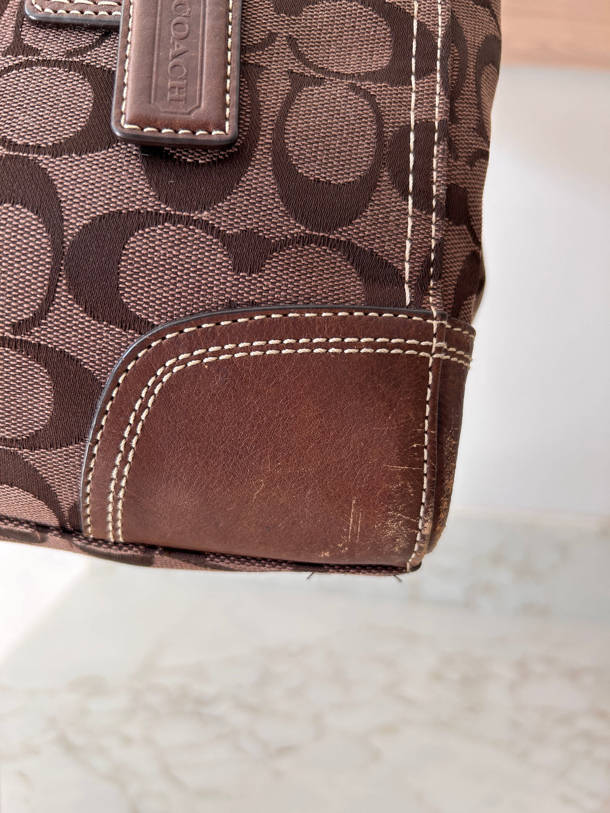 Vintage Coach Hampton turnlock chocolate brown shoulder bag