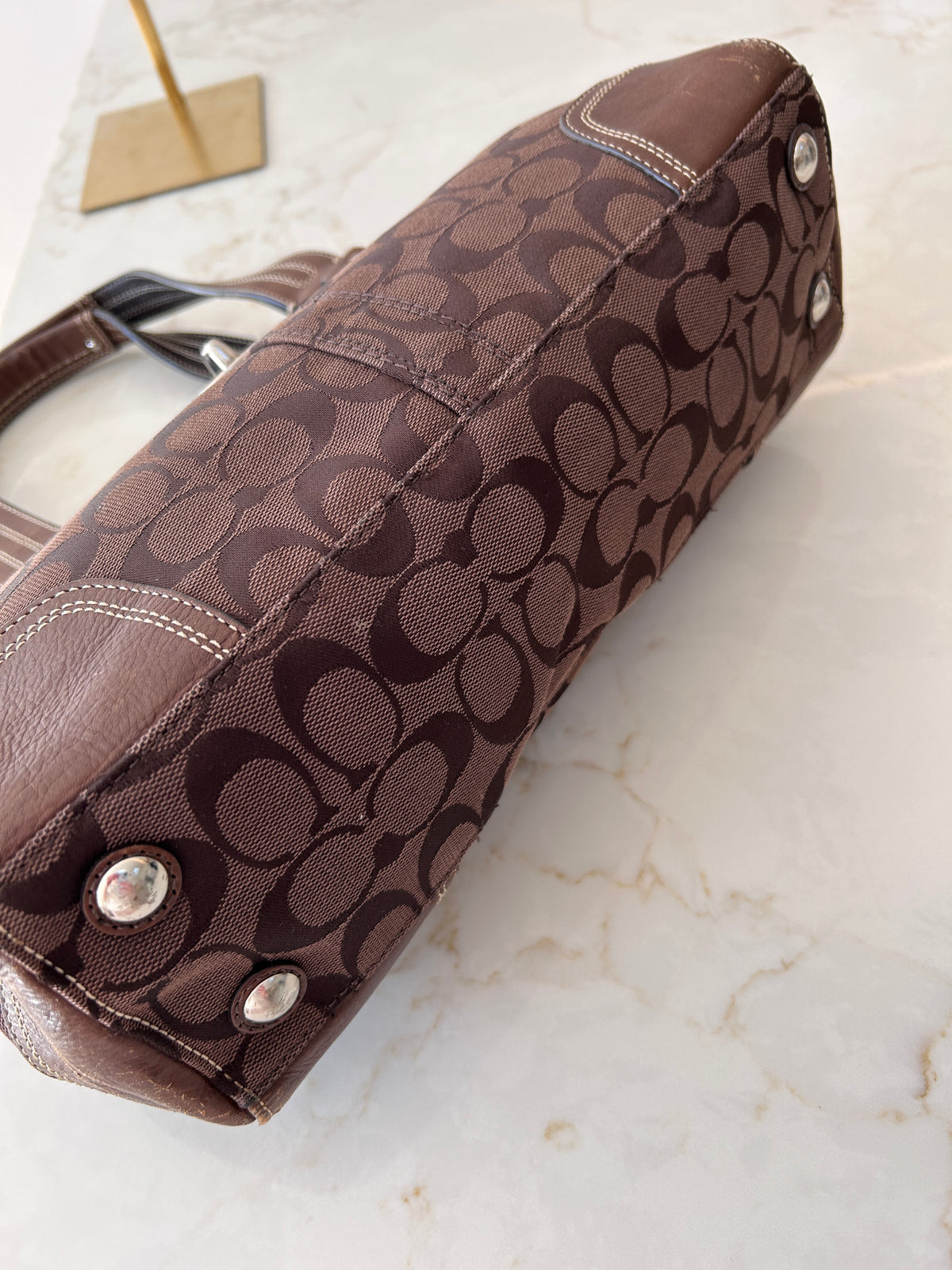 Vintage Coach Hampton turnlock chocolate brown shoulder bag