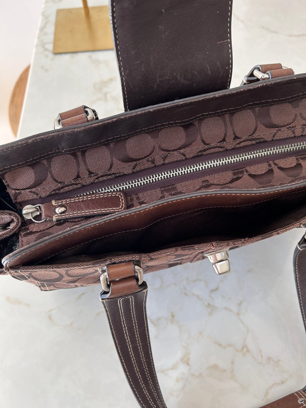 Vintage Coach Hampton turnlock chocolate brown shoulder bag