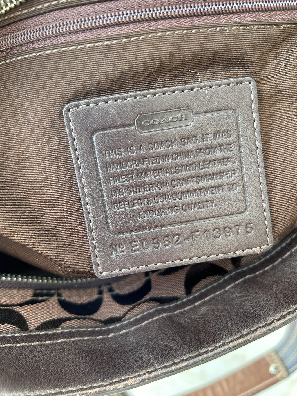Vintage Coach Hampton turnlock chocolate brown shoulder bag