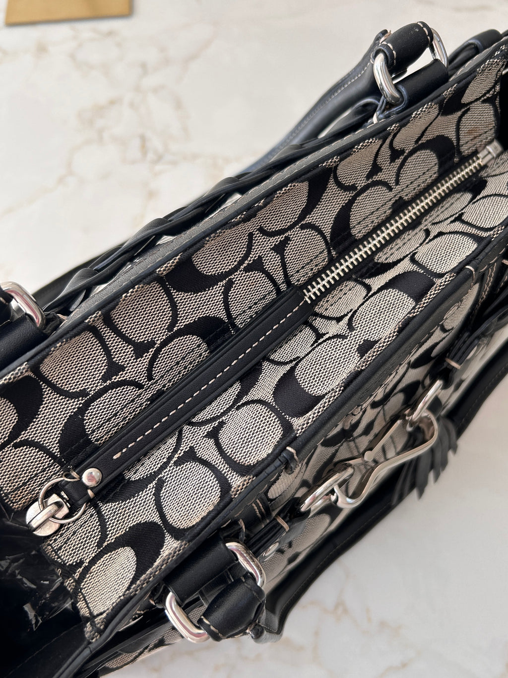 Vintage Coach Hampton shoulder bag