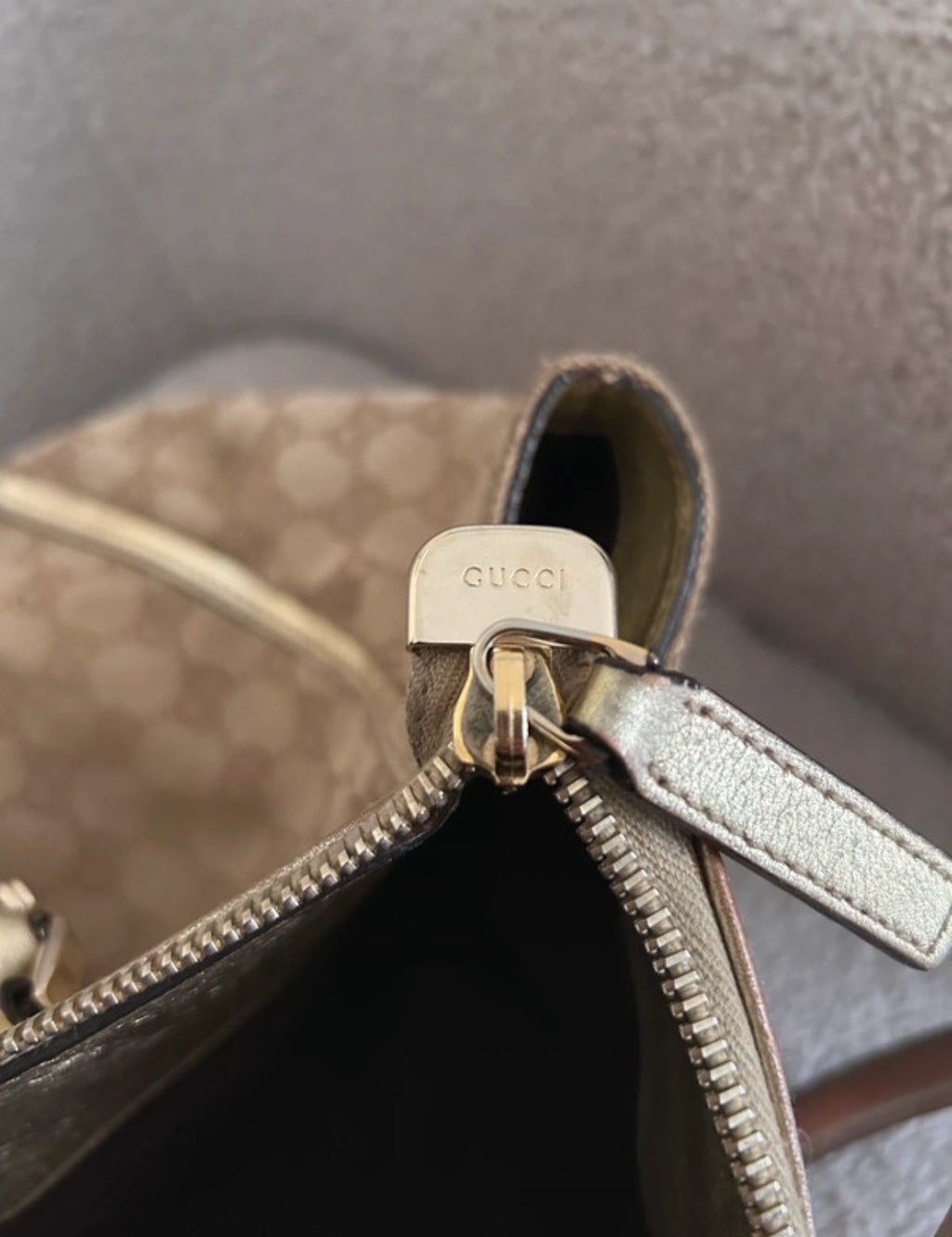 Vintage Gucci Abbey shoulder bag