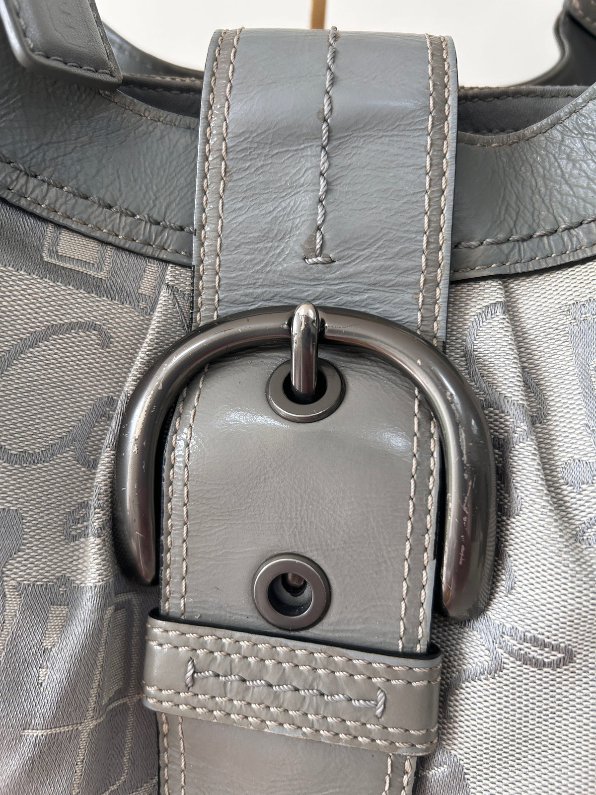 Vintage Coach Soho hobo grey shoulder bag