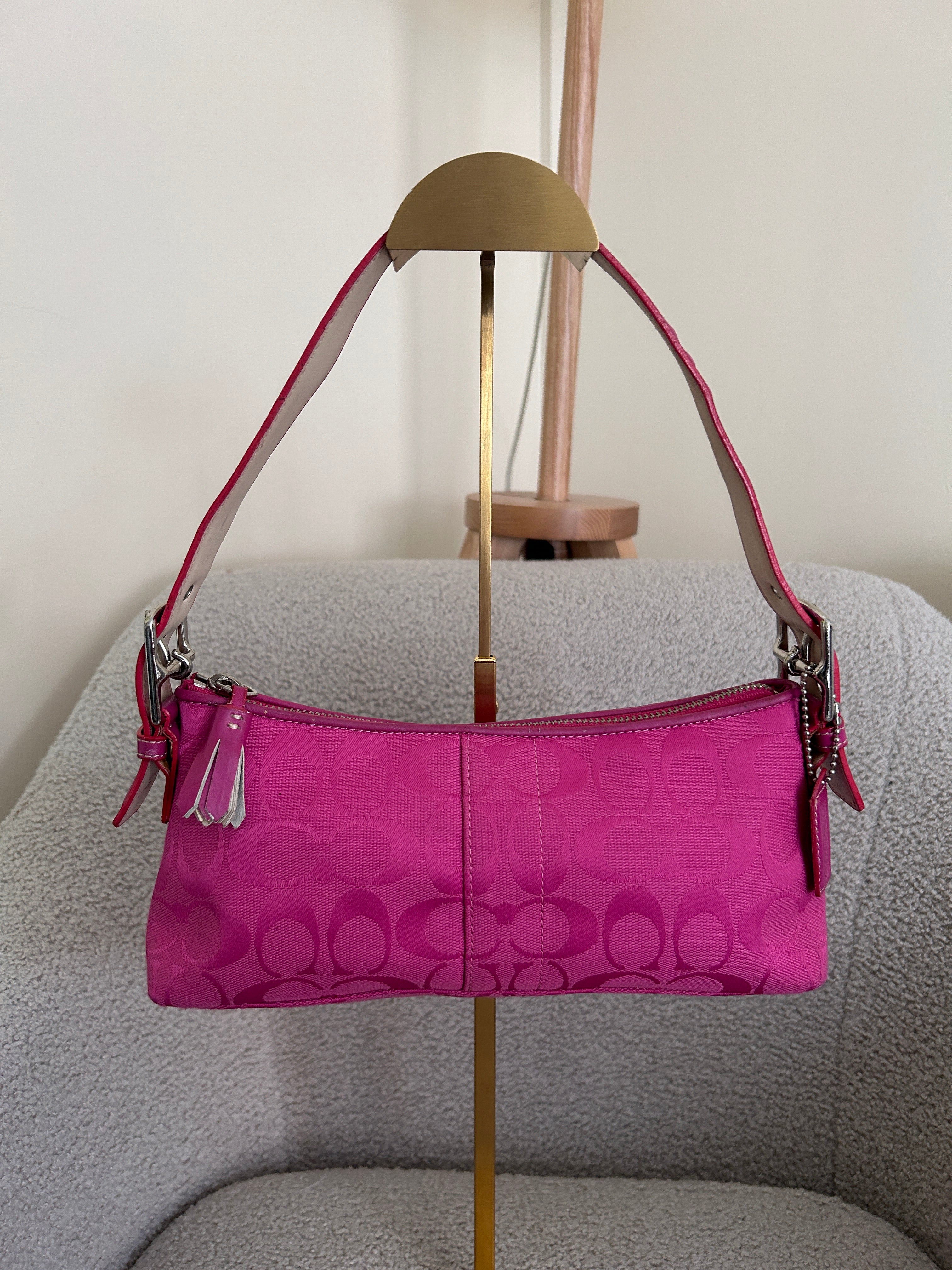 Vintage Coach pink baguette shoulder bag