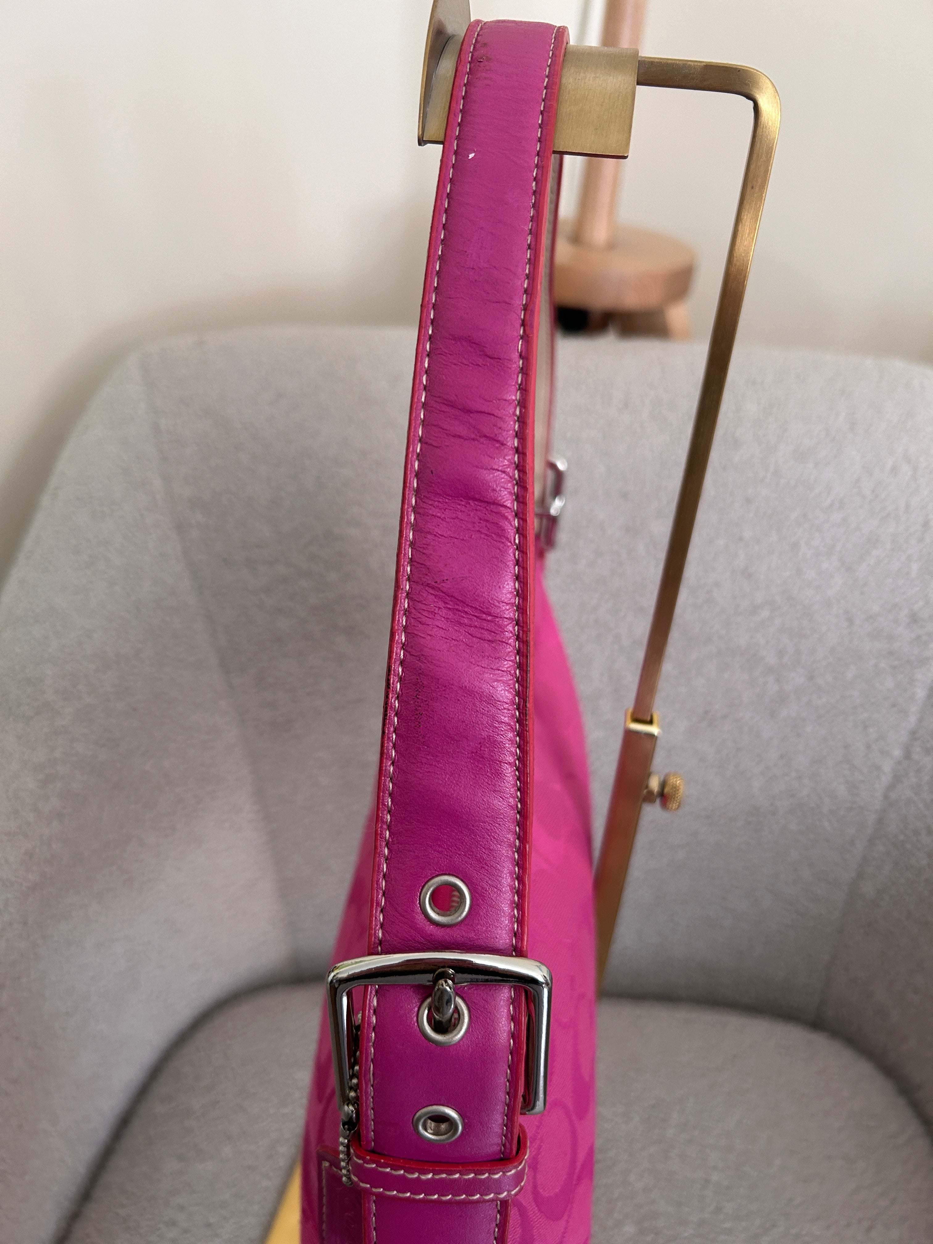 Vintage Coach pink baguette shoulder bag