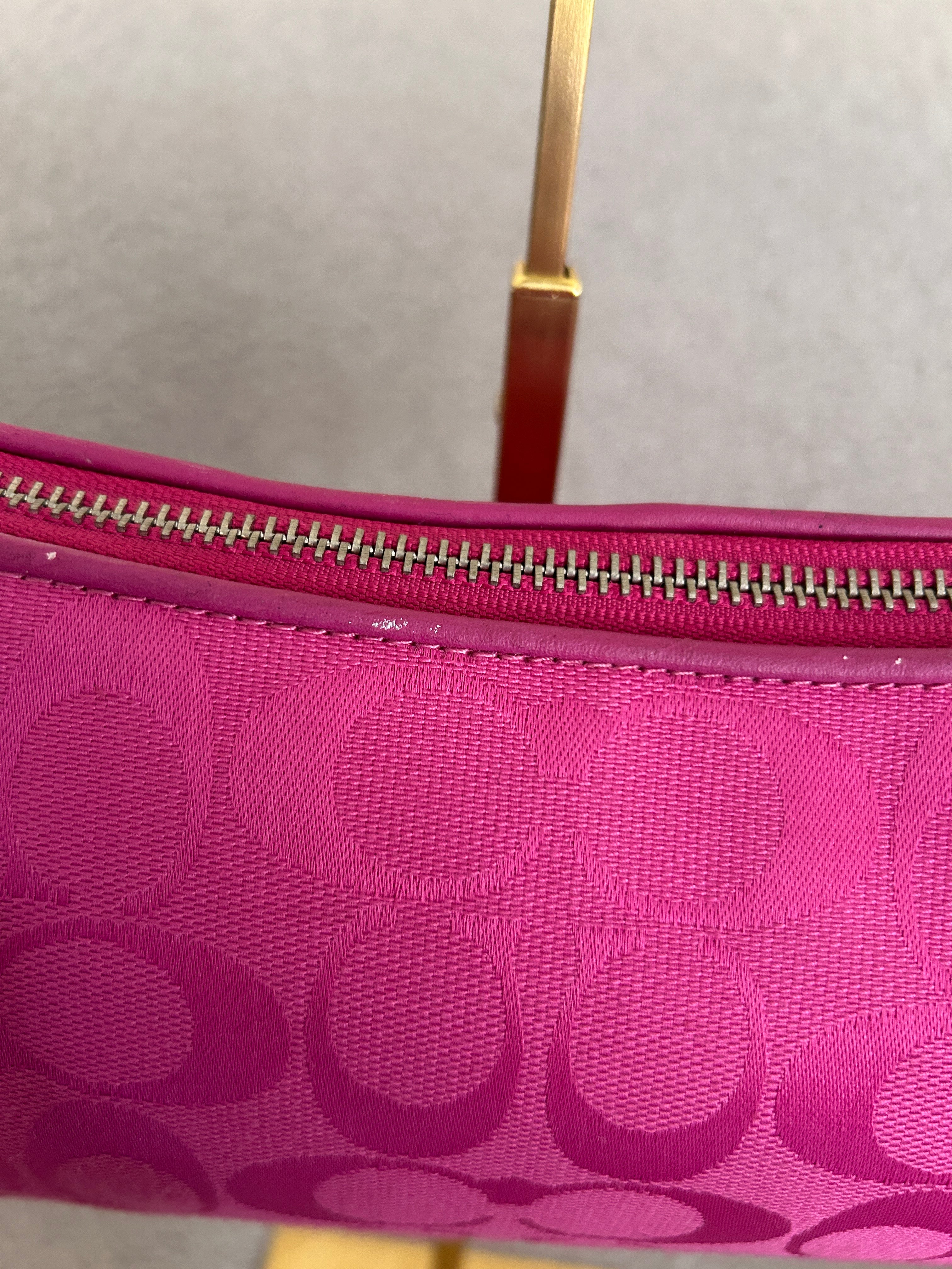 Vintage Coach pink baguette shoulder bag