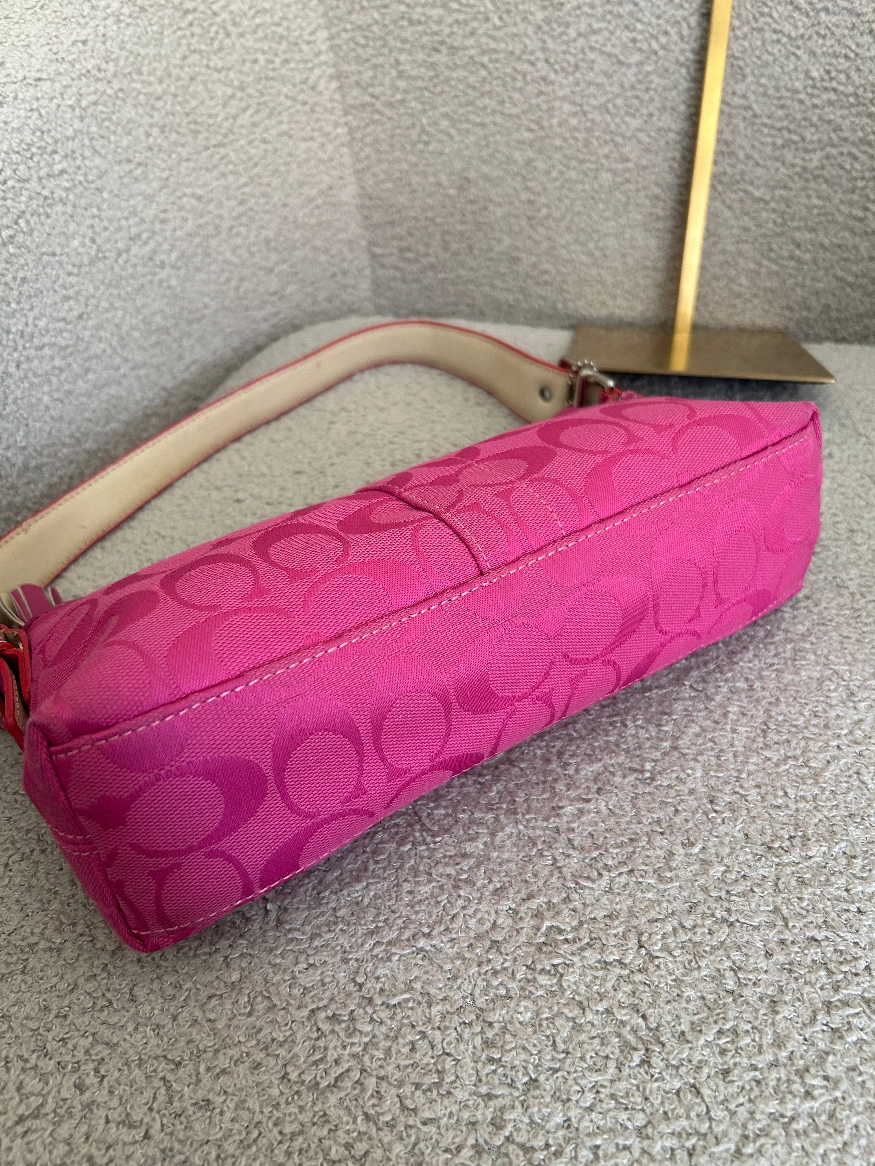 Vintage Coach pink baguette shoulder bag