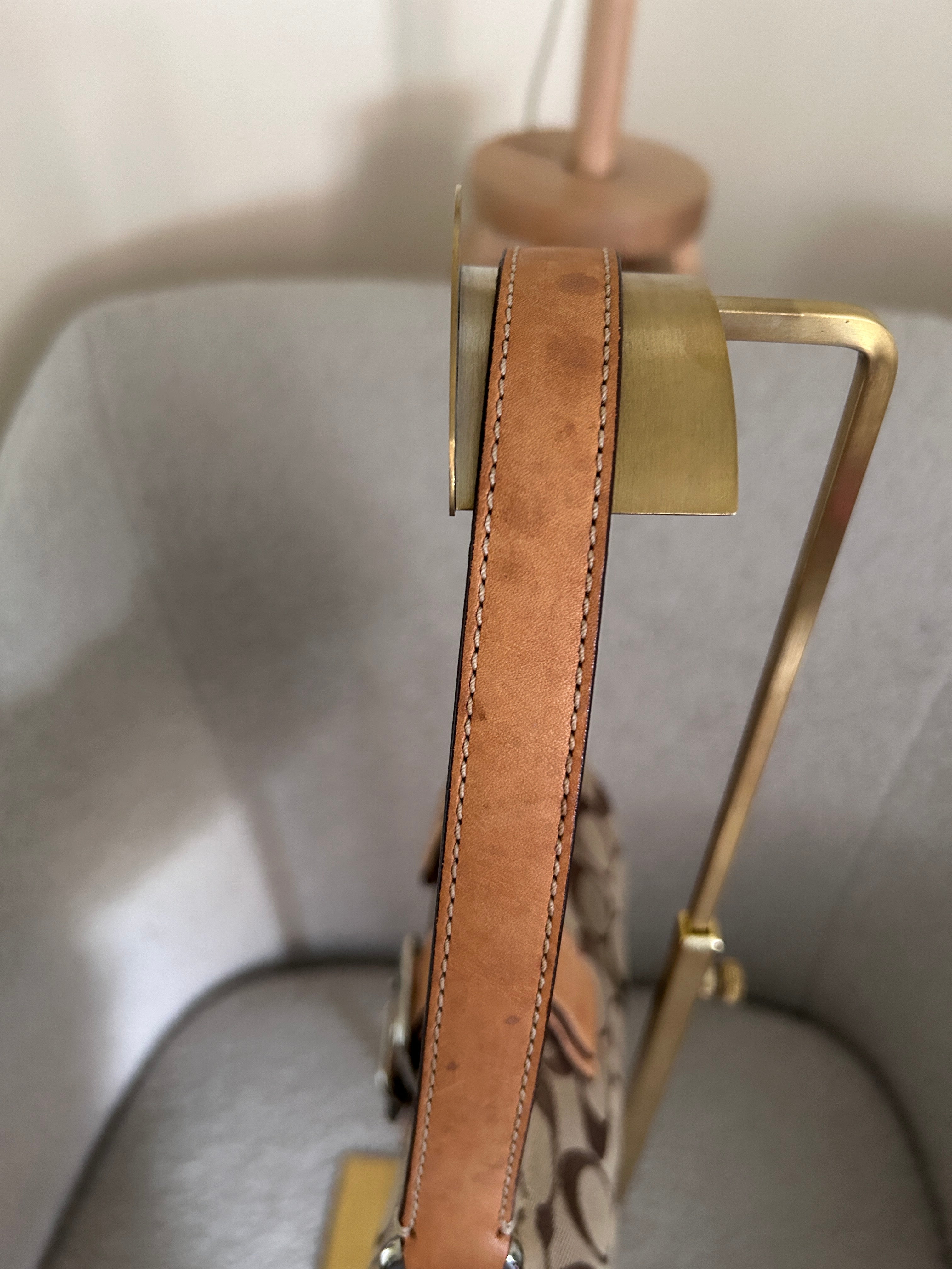 Vintage Coach mini shoulder bag