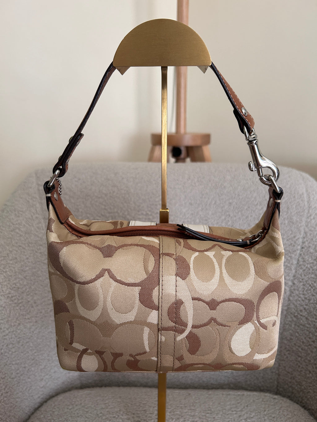 Vintage Coach optic monogram handbag
