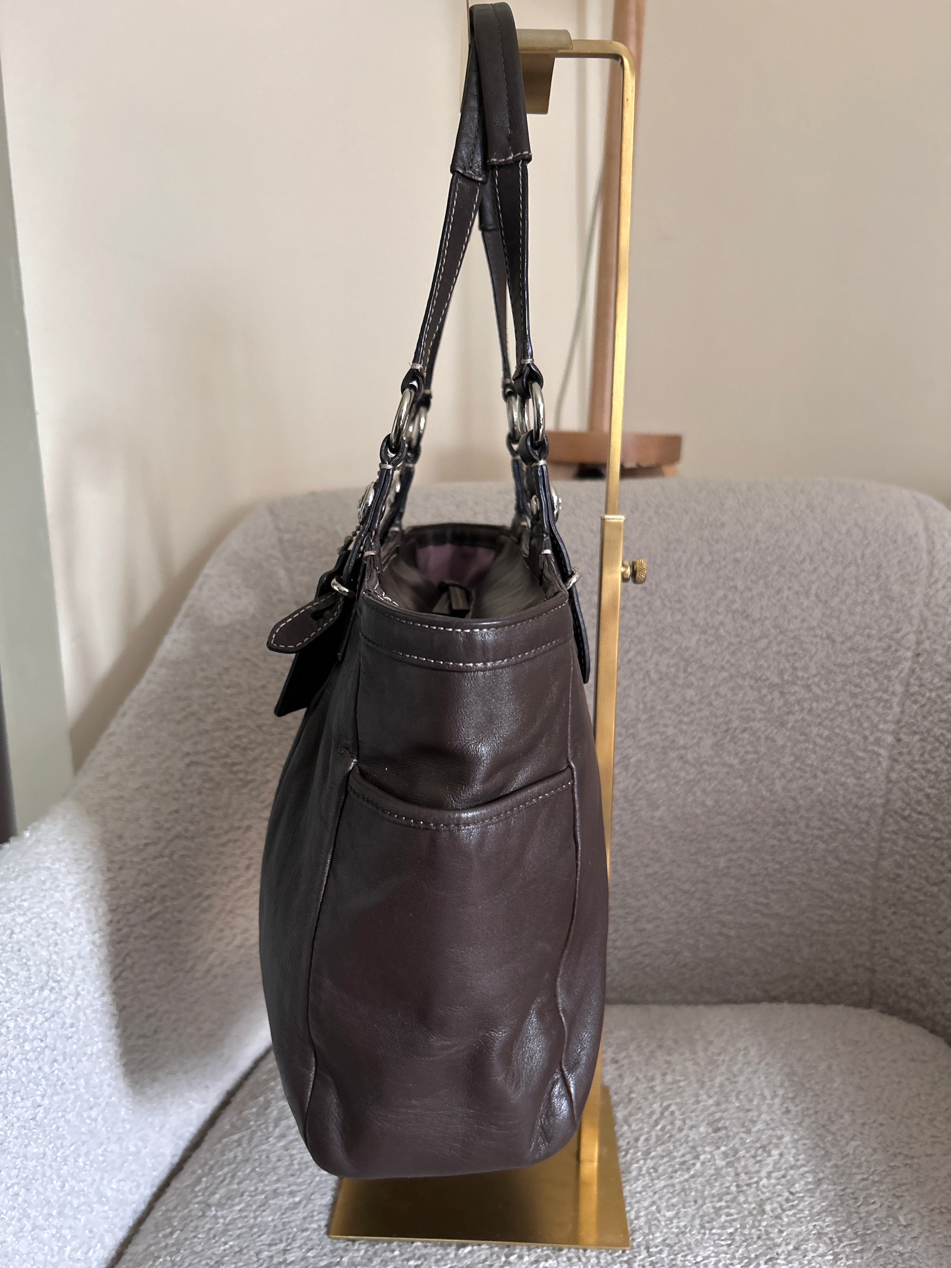 Vintage Coach brown leather shoulder bag