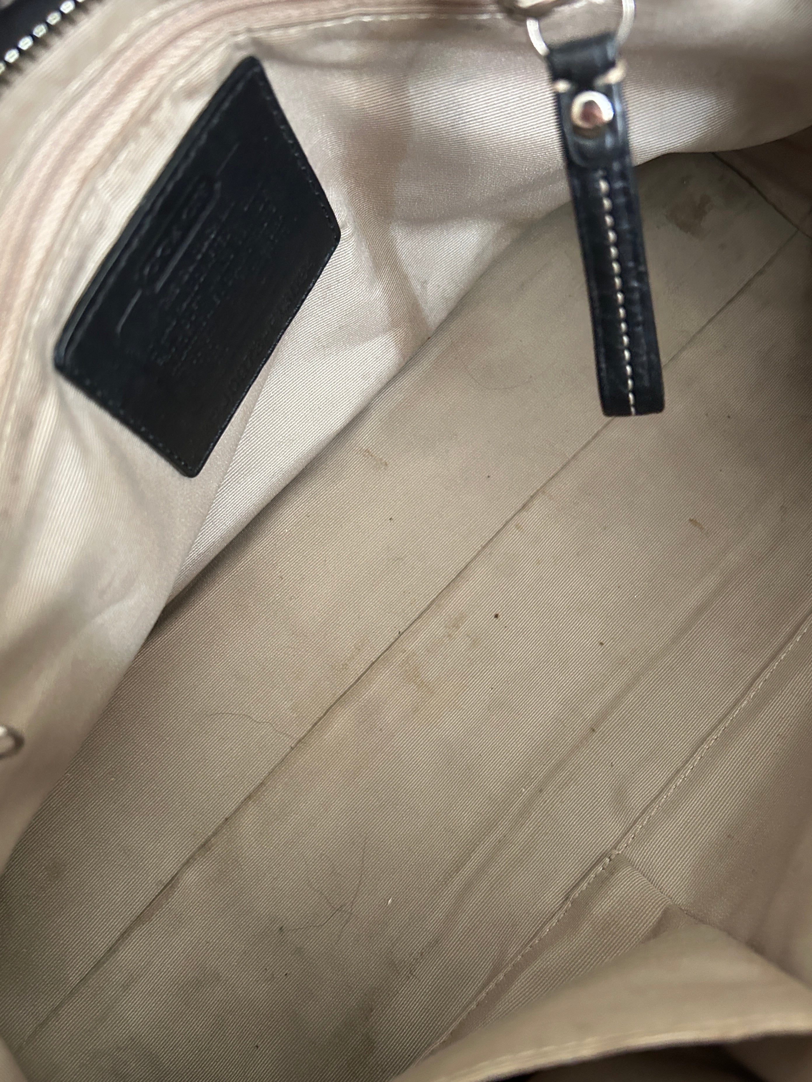 Vintage Coach Hampton black leather shoulder bag