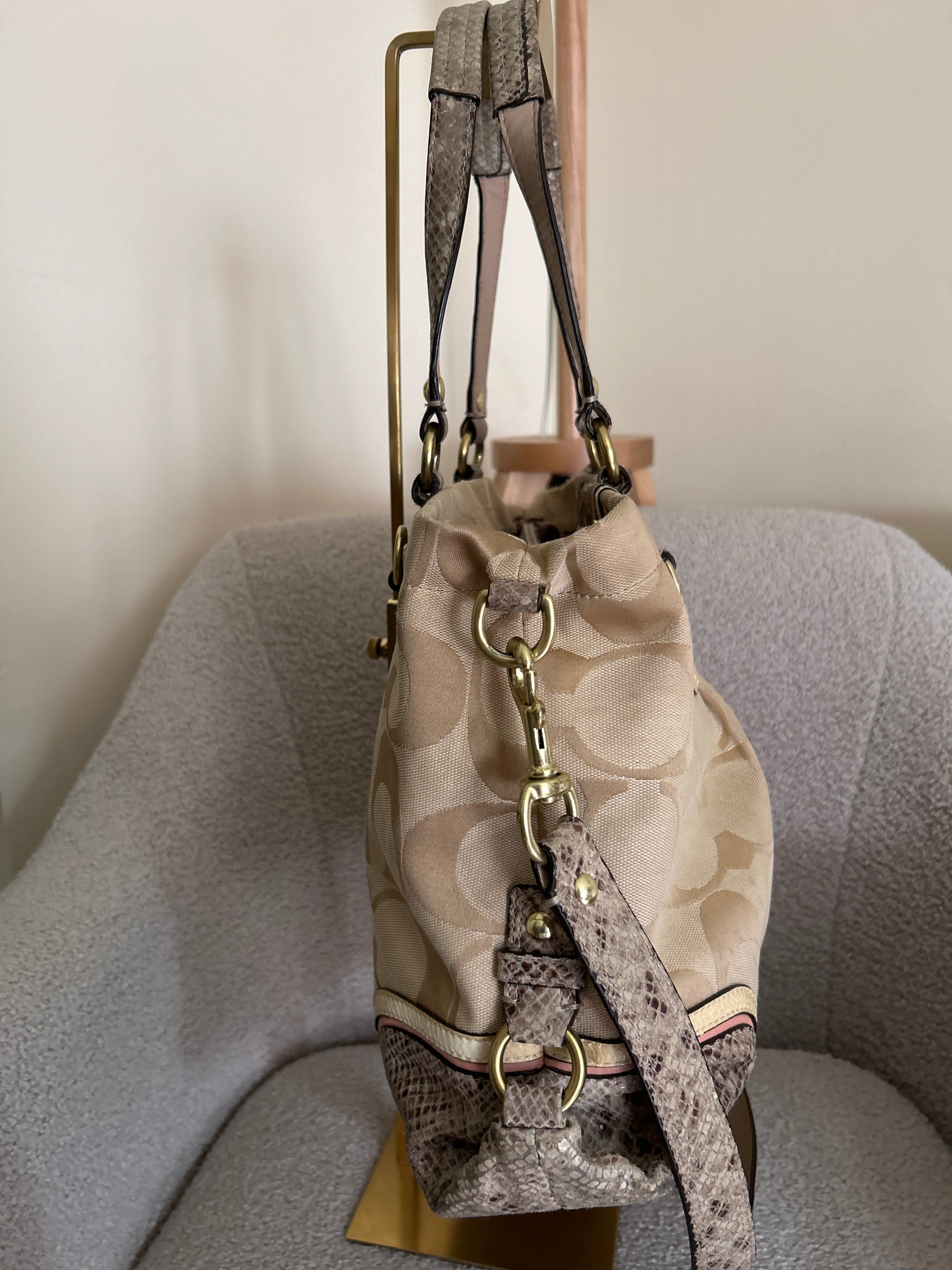 Vintage Coach Ashley shoulder bag