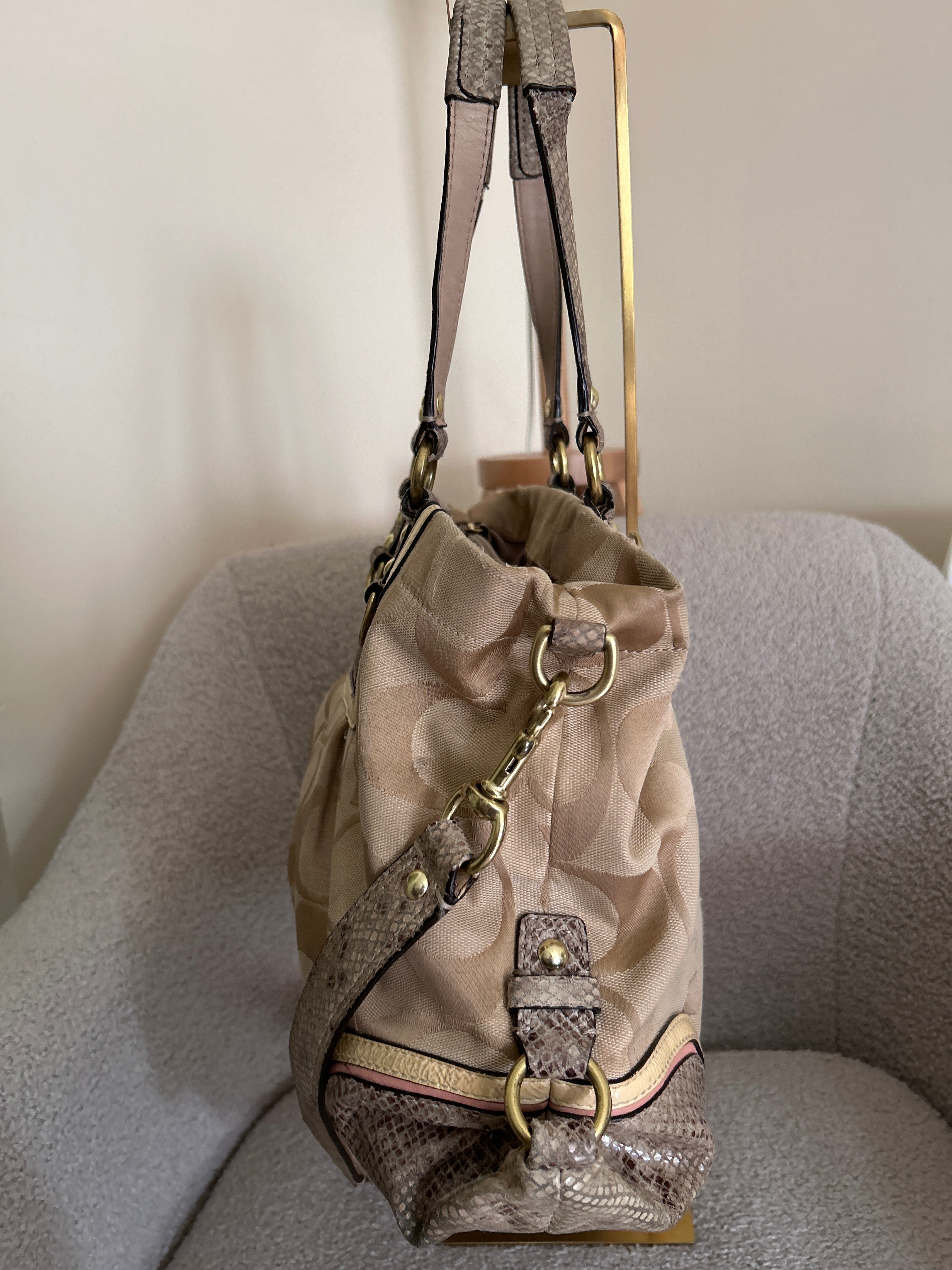 Vintage Coach Ashley shoulder bag