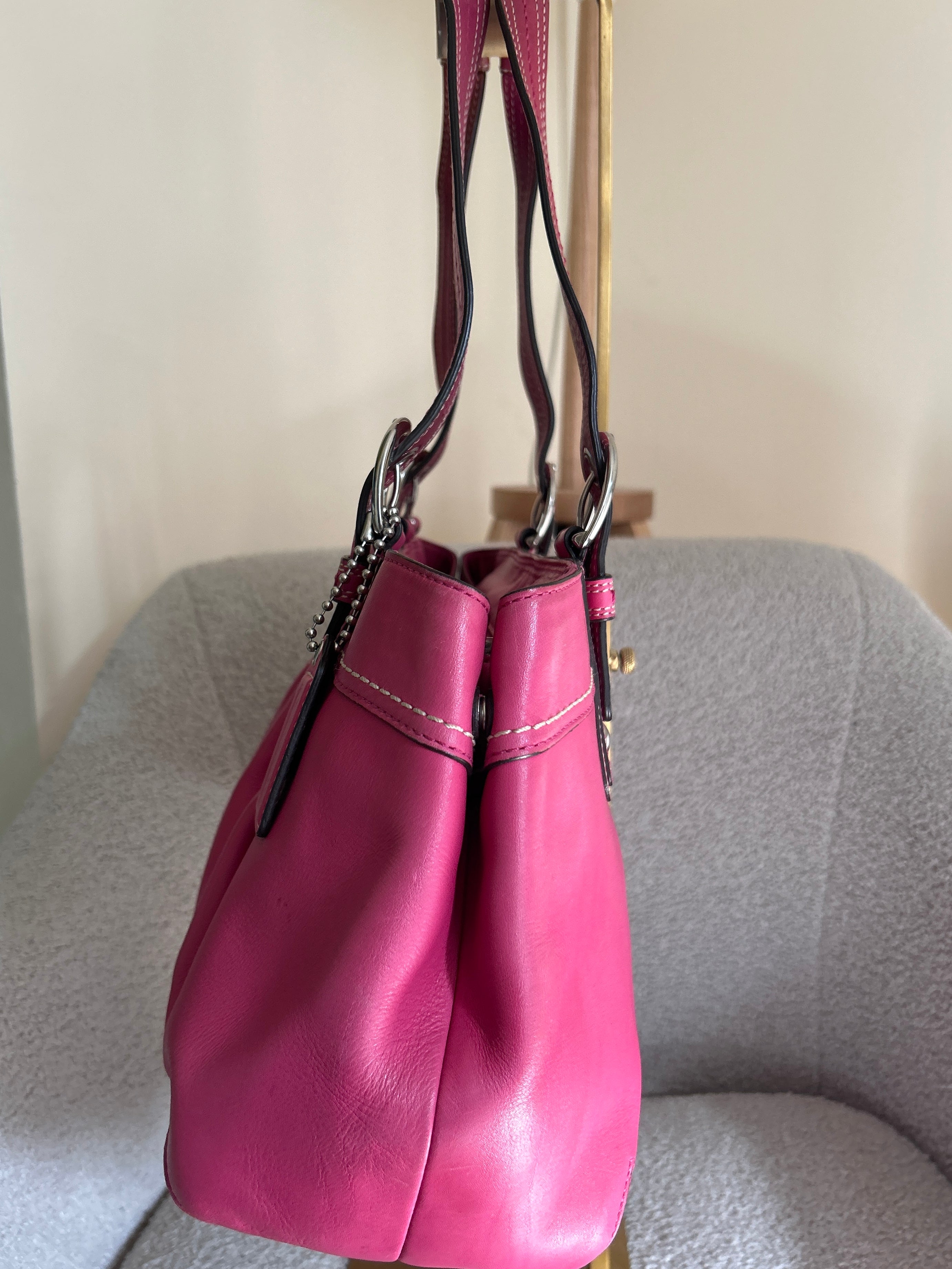 Vintage Coach Soho pink shoulder bag