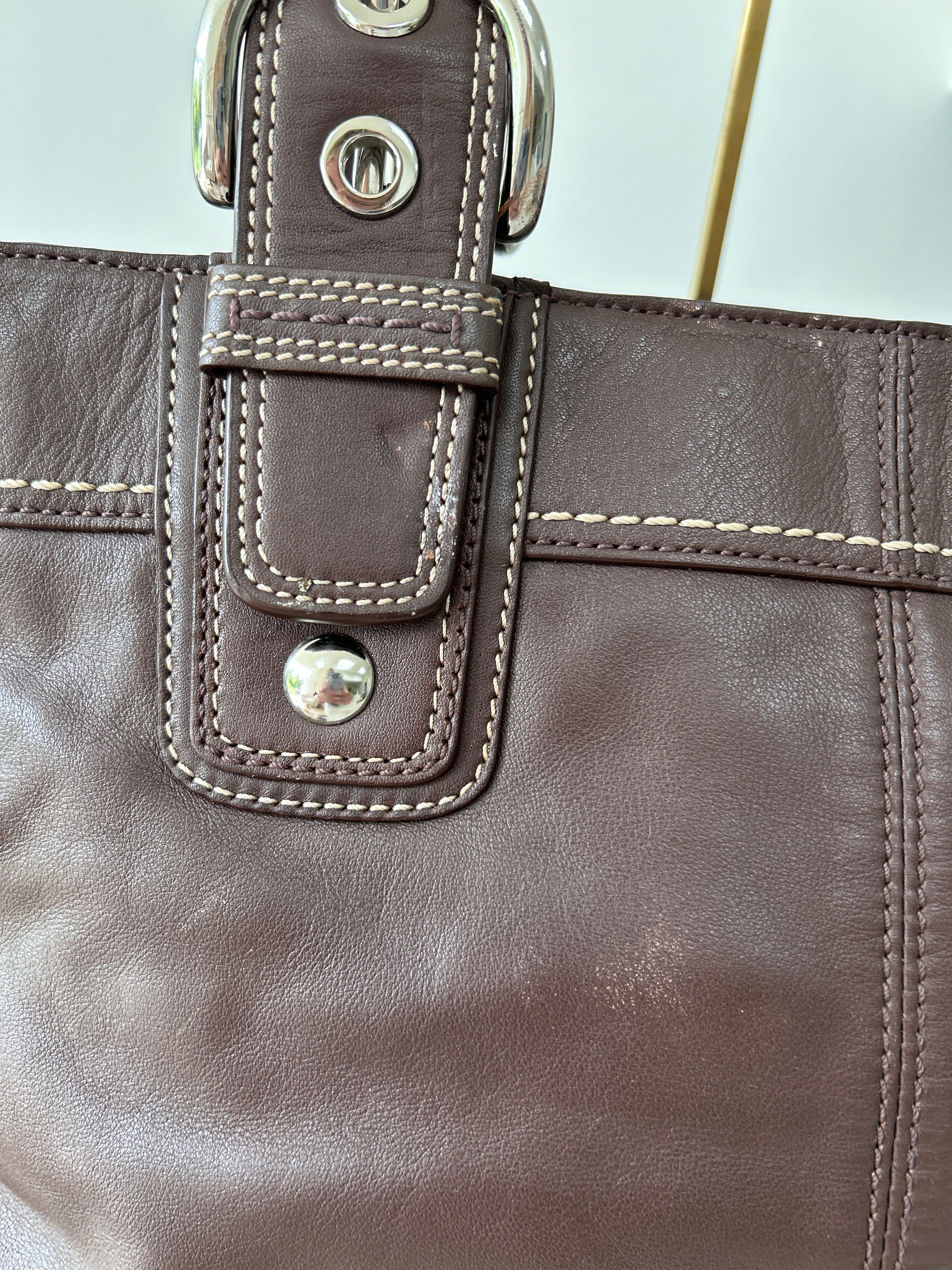 Vintage Coach brown leather shoulder bag