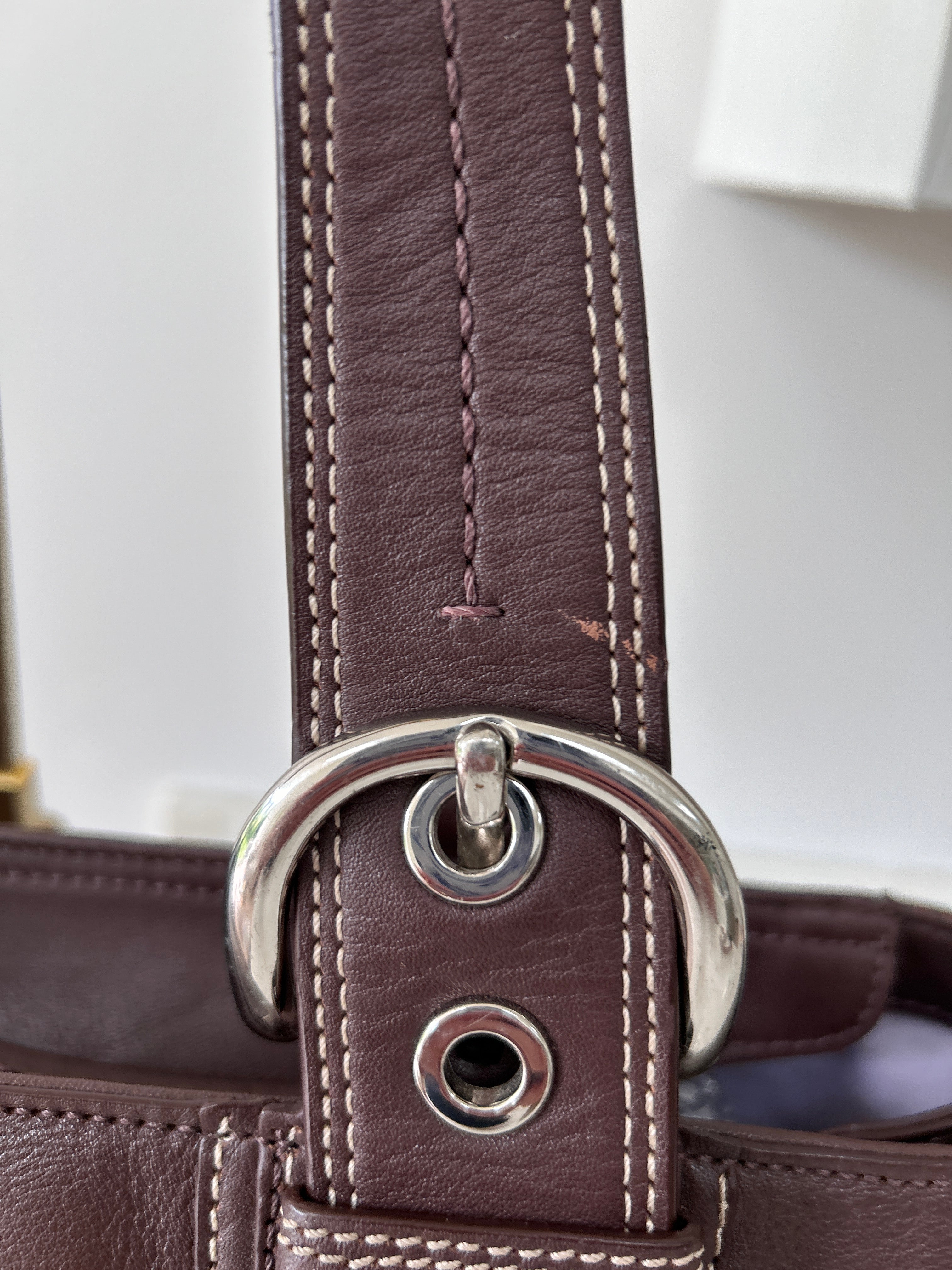 Vintage Coach brown leather shoulder bag