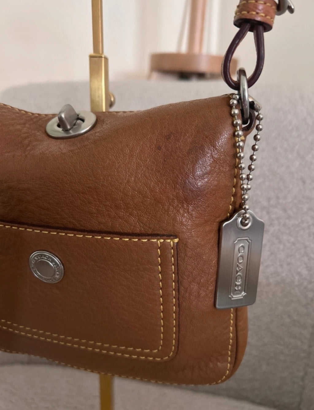 Vintage Coach turn lock mini shoulder bag