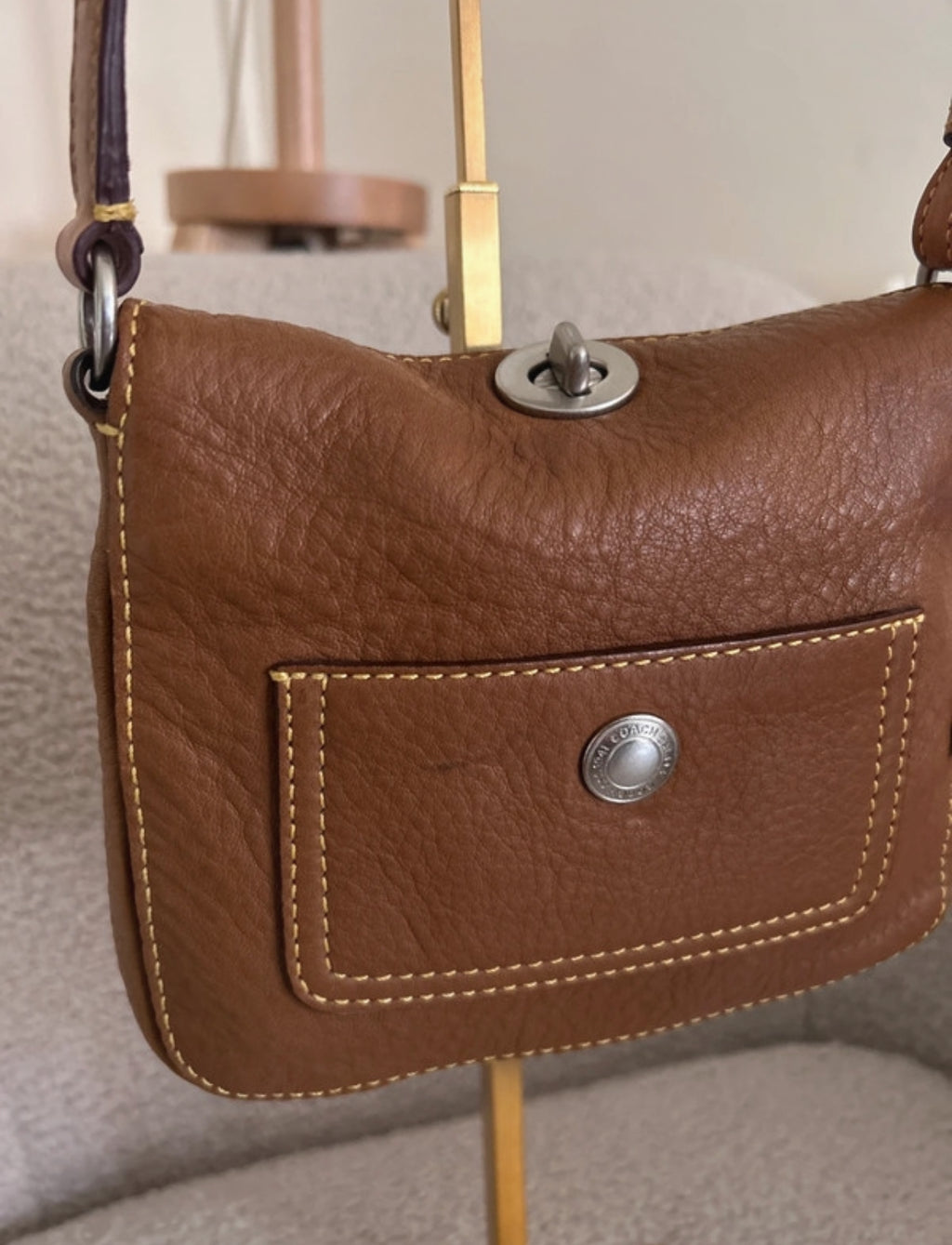 Vintage Coach turn lock mini shoulder bag