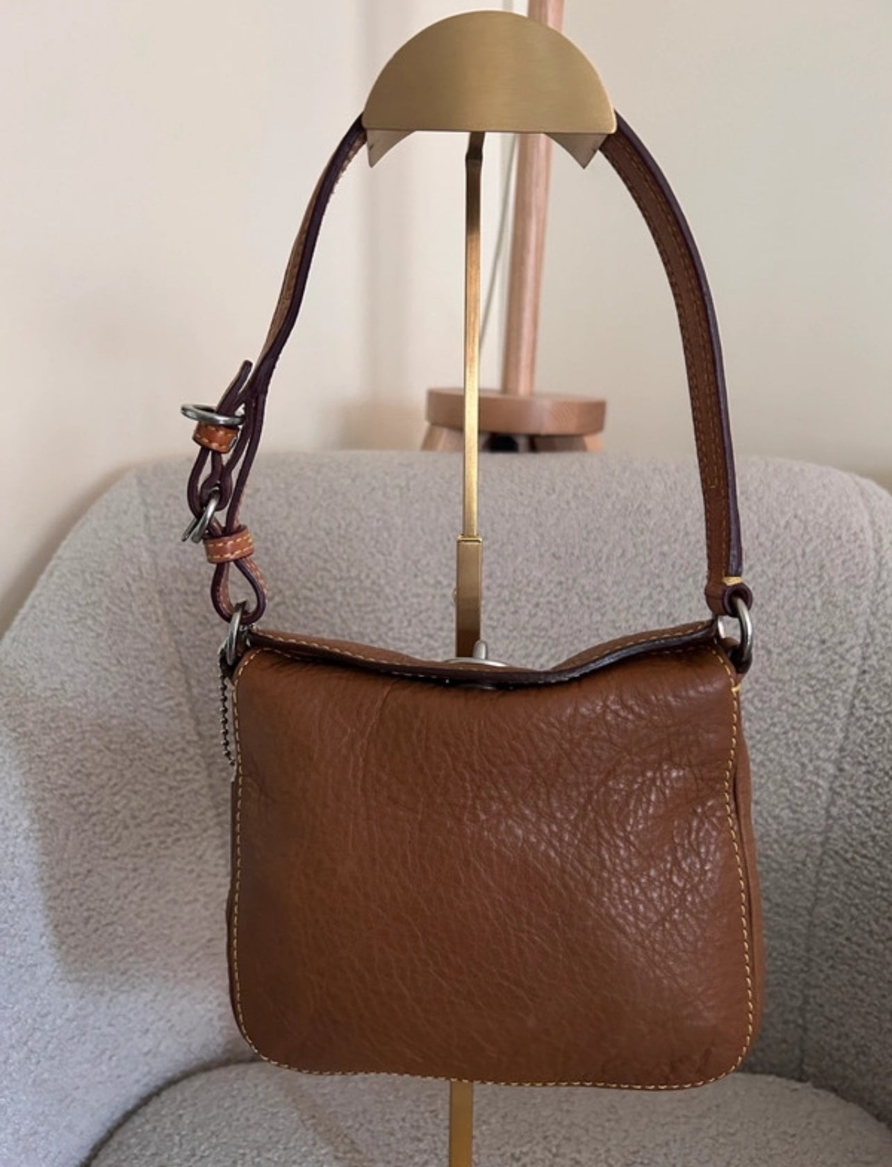 Vintage Coach turn lock mini shoulder bag