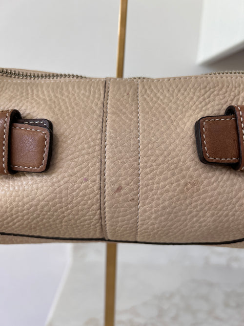 Vintage Coach beige leather baguette shoulder bag