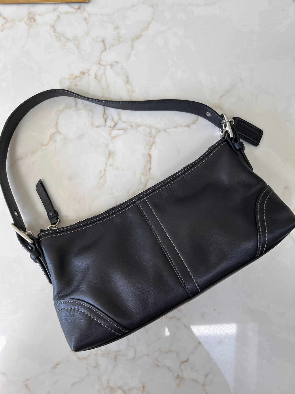 Vintage Coach black leather baguette shoulder bag