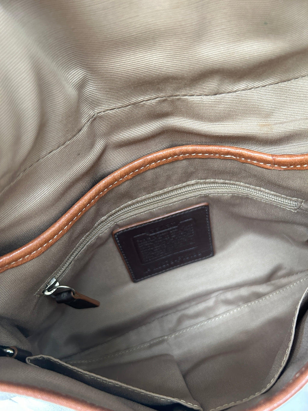 Vintage Coach white and brown leather Soho shoulder bag