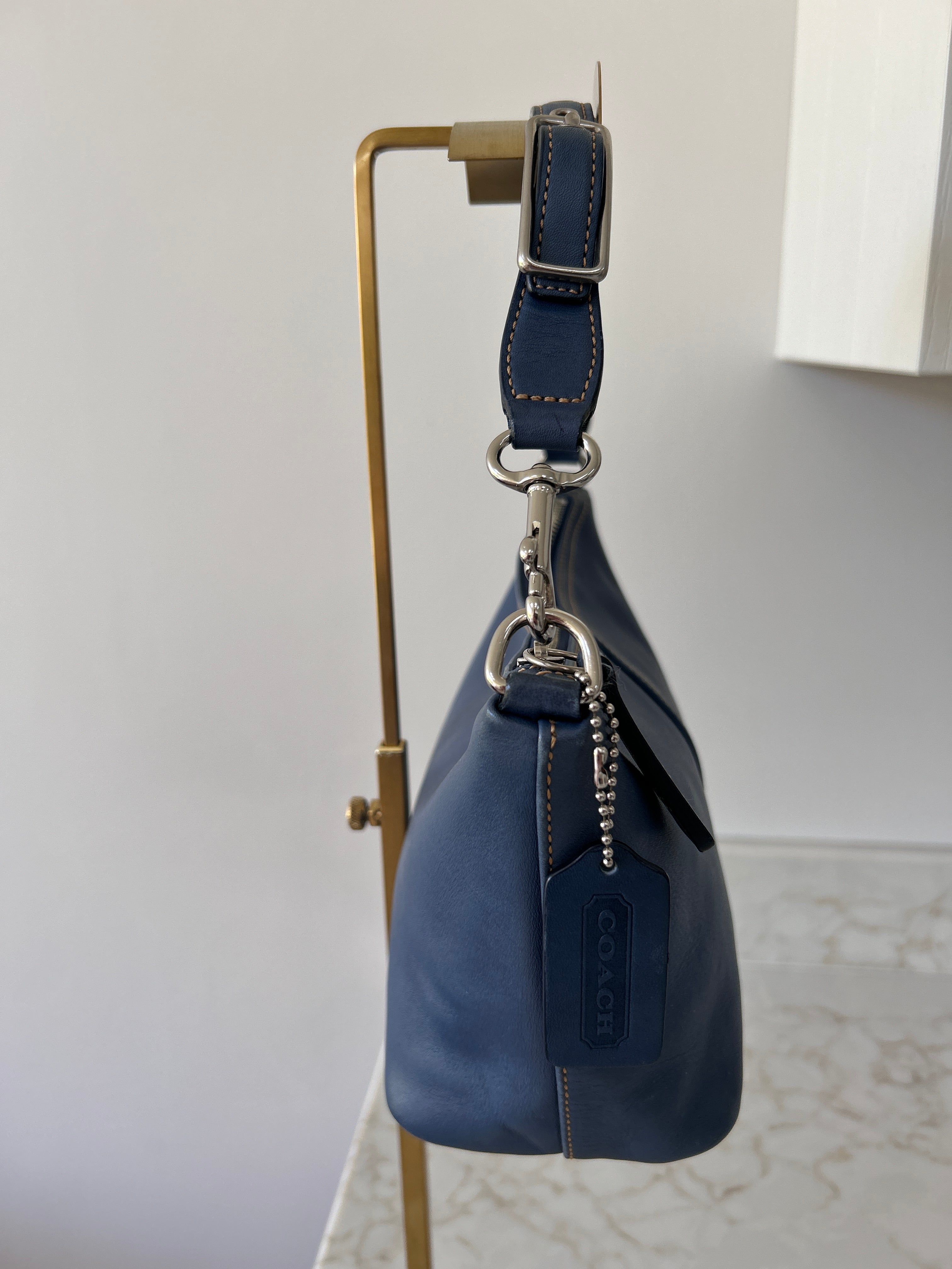 Vintage Coach blue leather shoulder bag