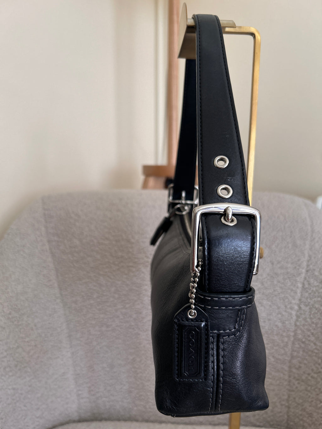 Vintage Coach black leather baguette shoulder bag