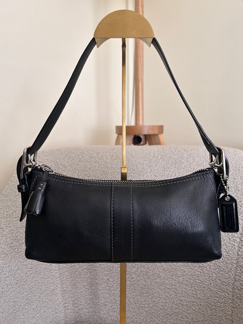 Vintage Coach black leather baguette shoulder bag