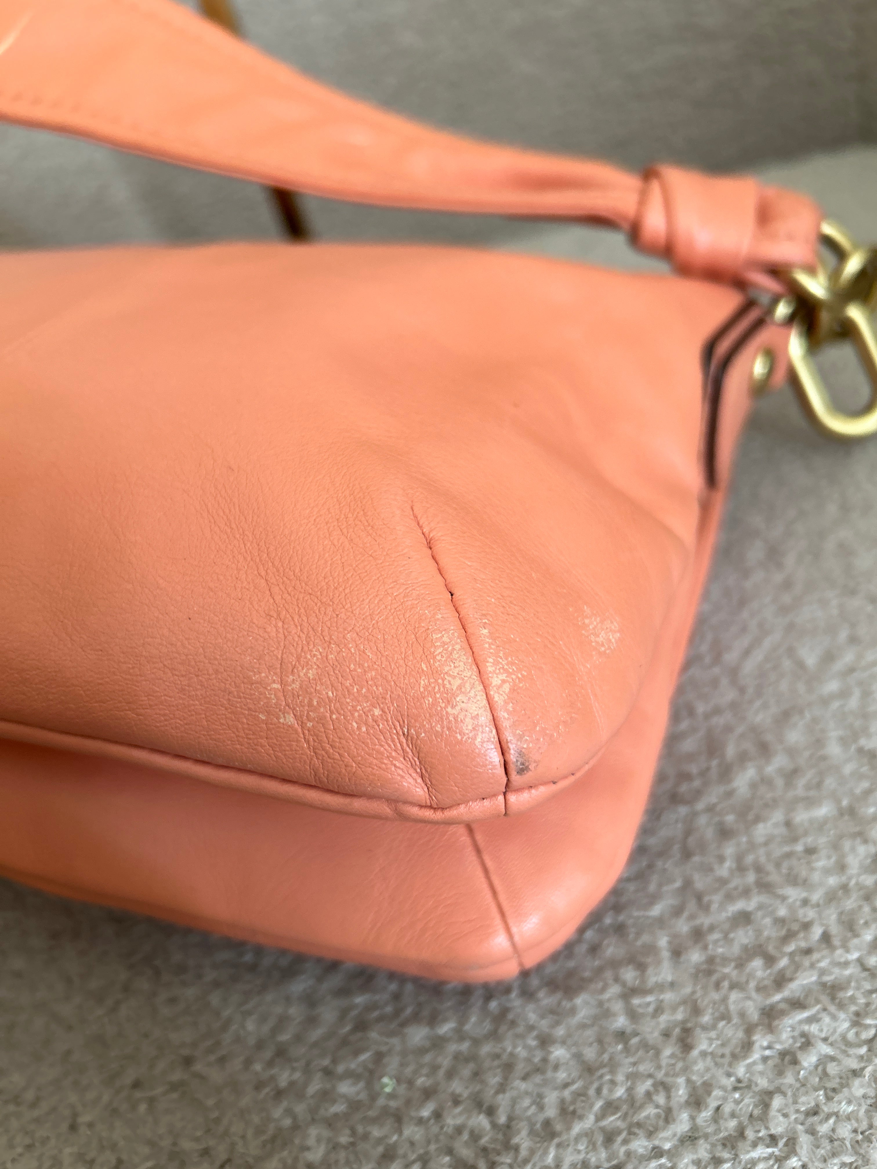 Vintage Coach leather shoulder bag