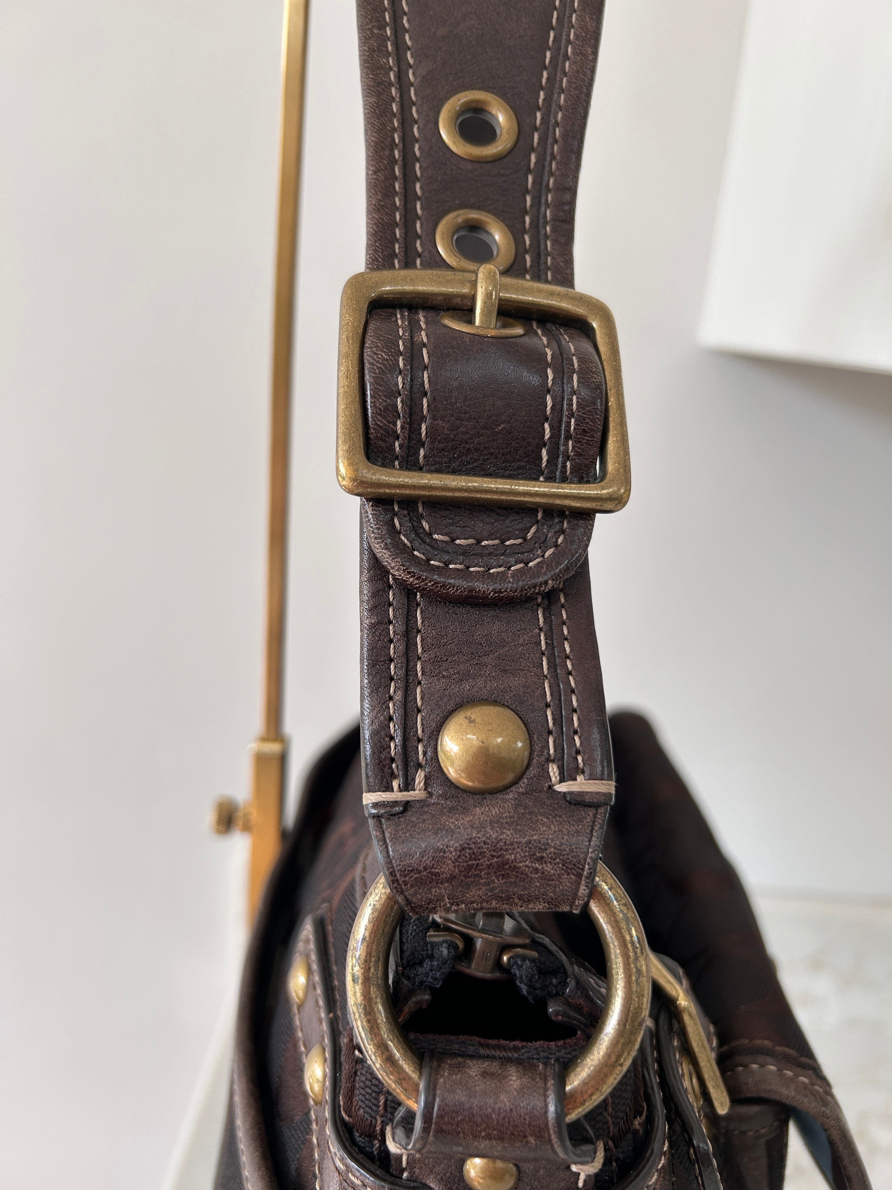 Vintage Coach 11140 Legacy shoulder bag