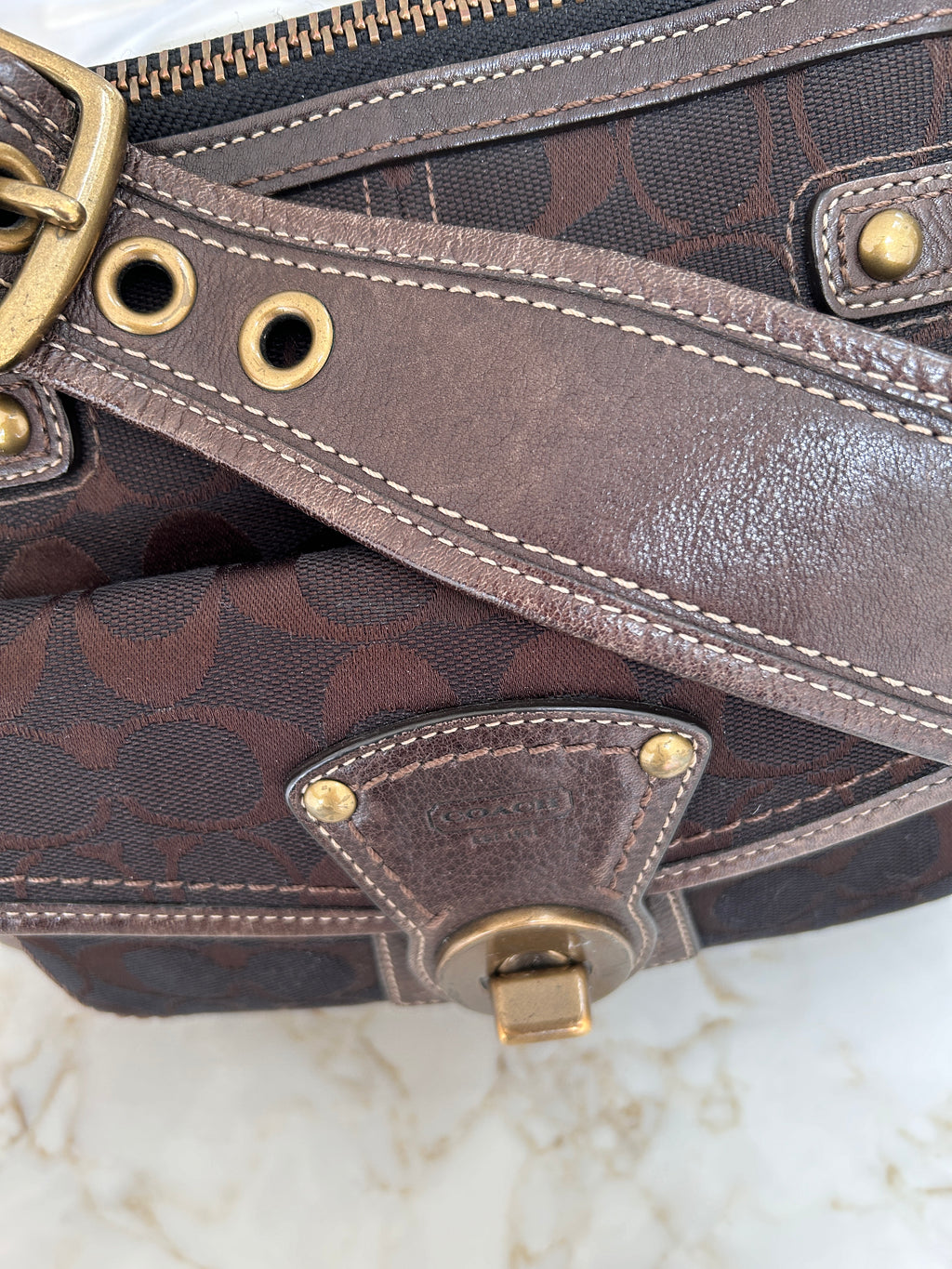 Vintage Coach 11140 Legacy shoulder bag