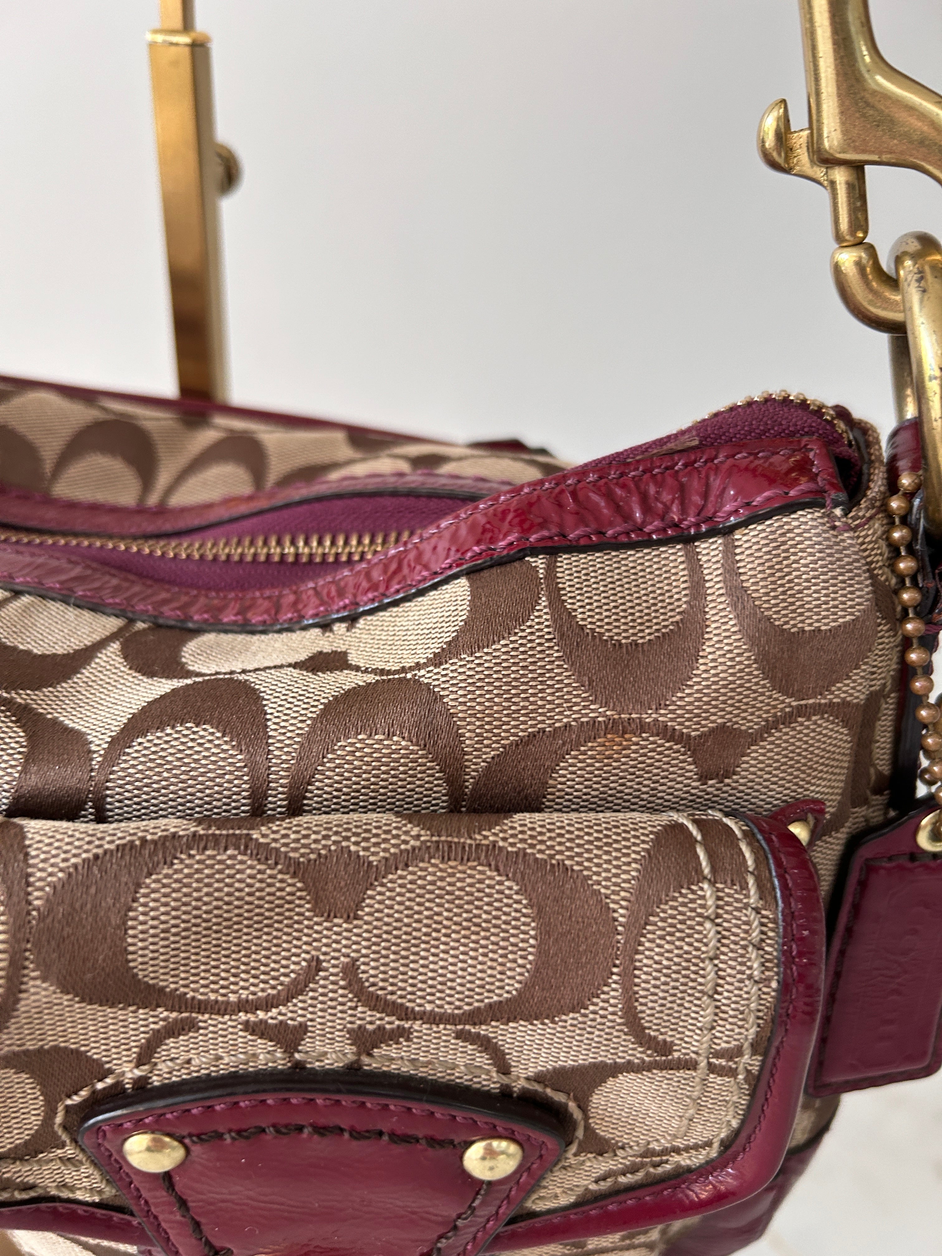 Vintage Coach F12889 Legacy shoulder bag