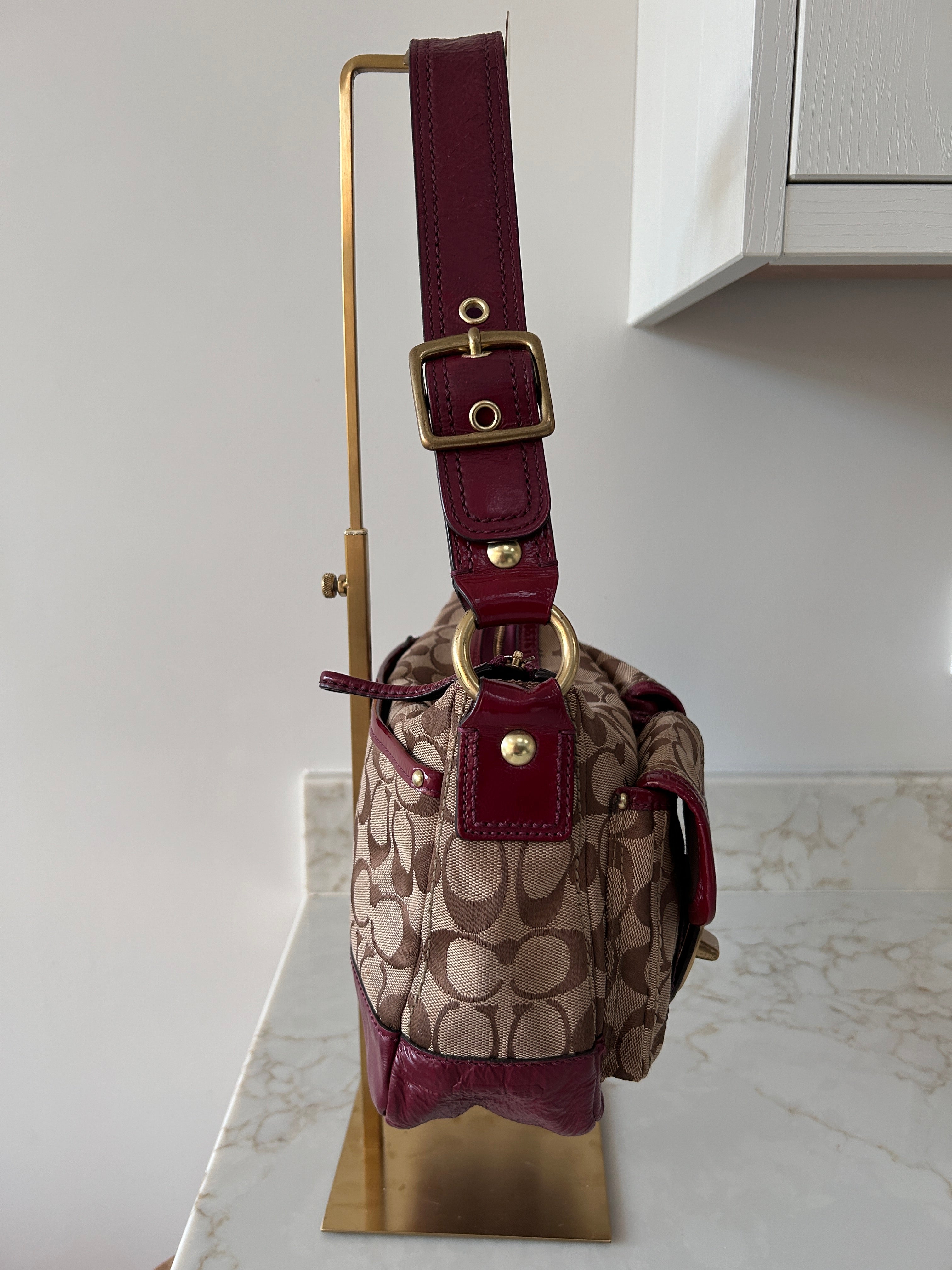 Vintage Coach F12889 Legacy shoulder bag