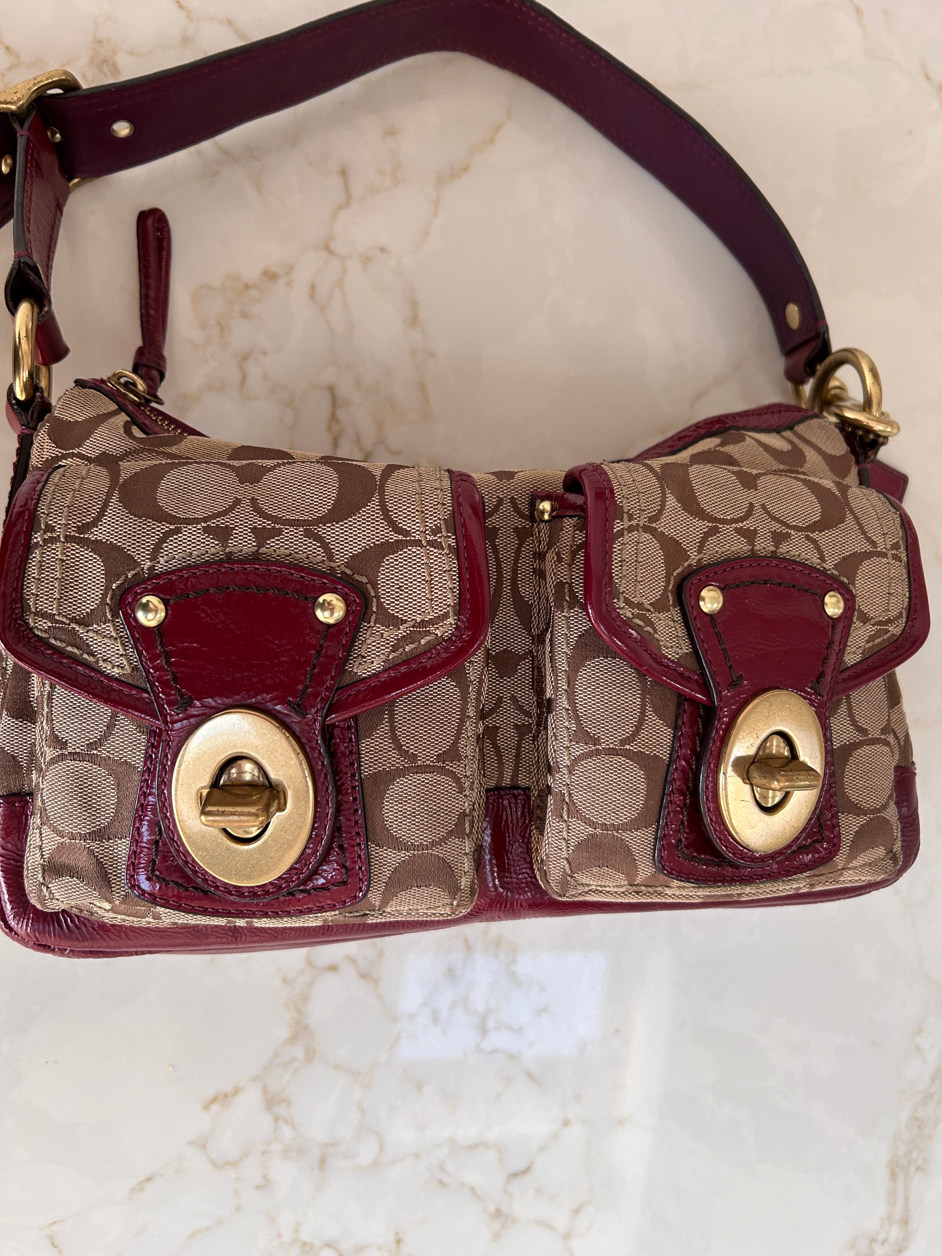 Vintage Coach F12889 Legacy shoulder bag
