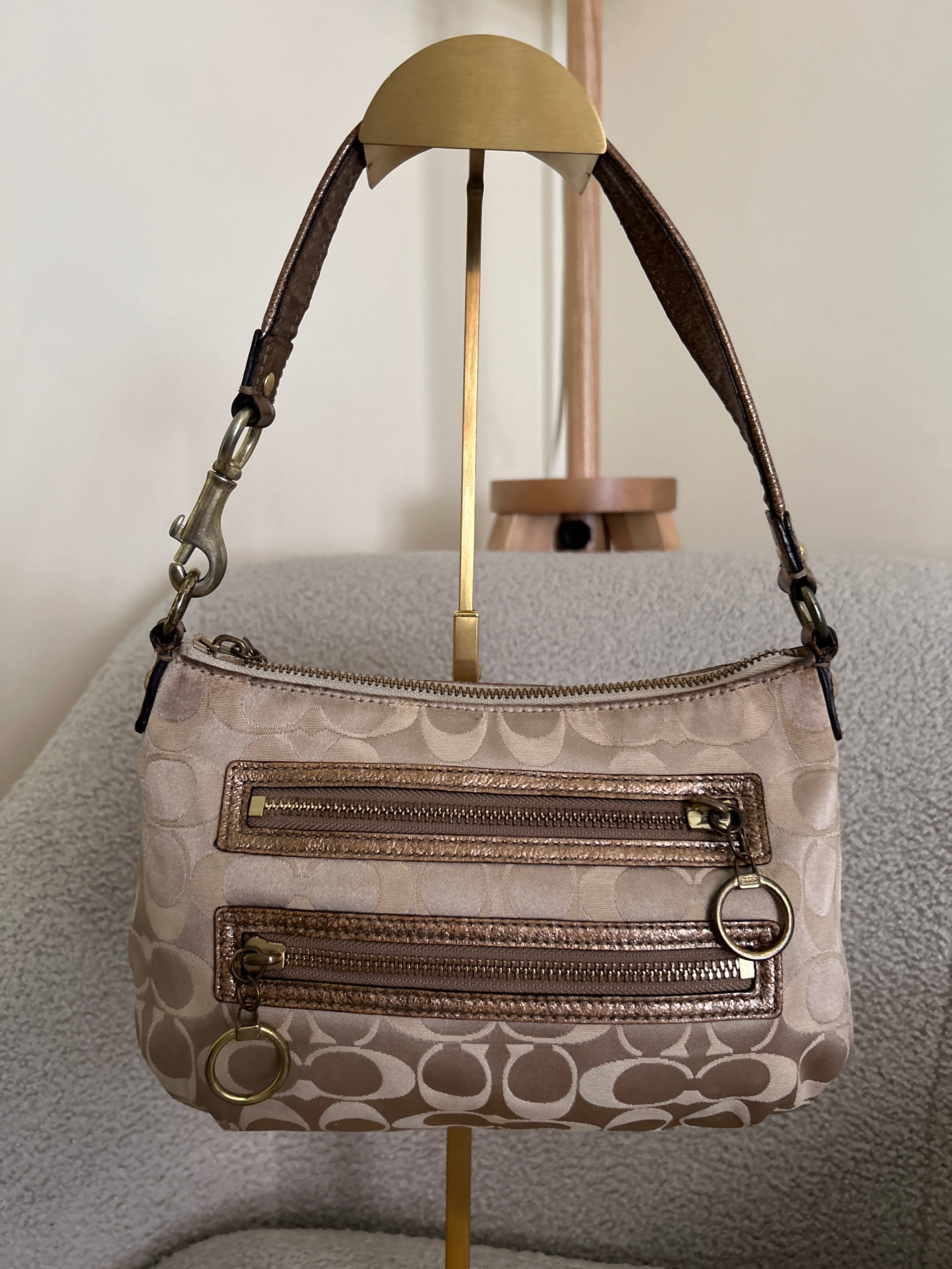 Vintage Coach mini shoulder bag