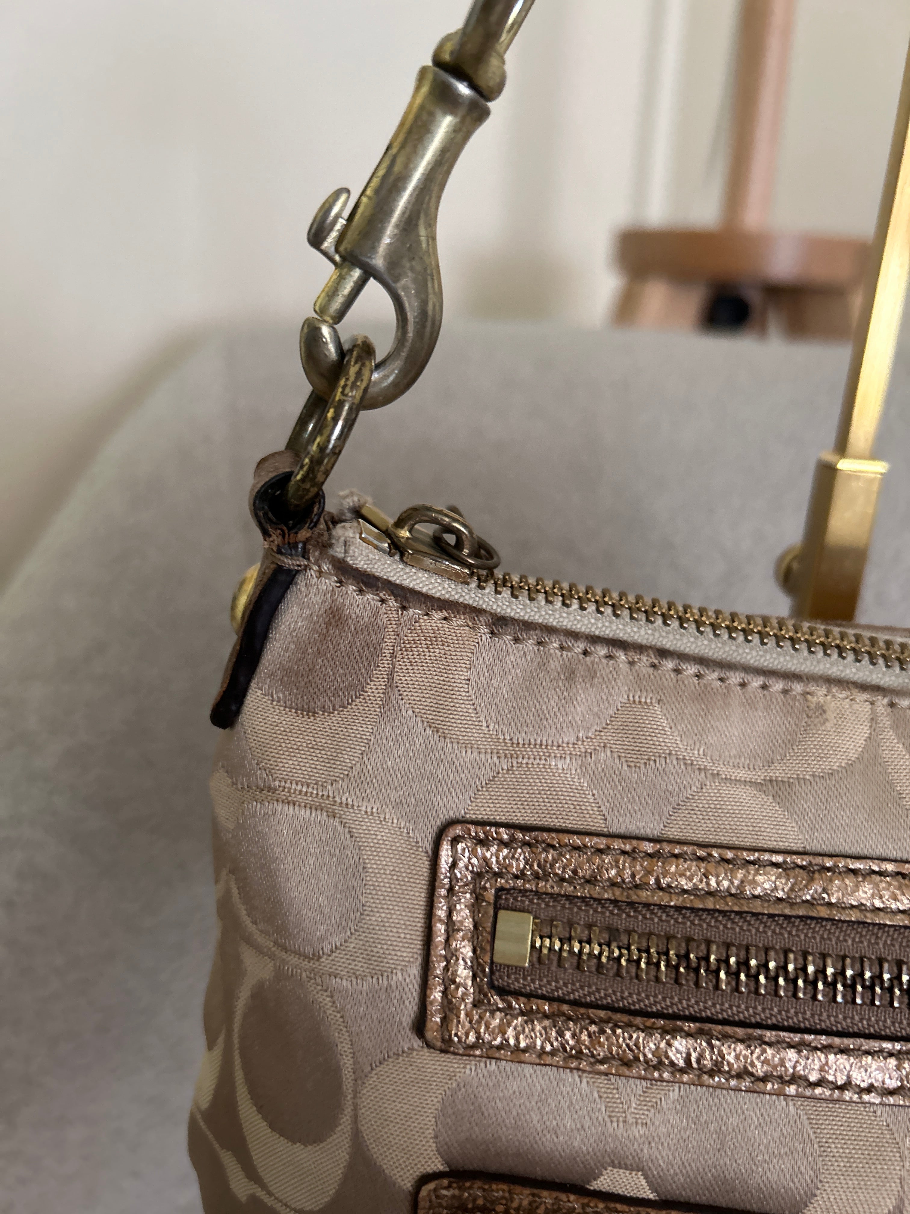 Vintage Coach mini shoulder bag