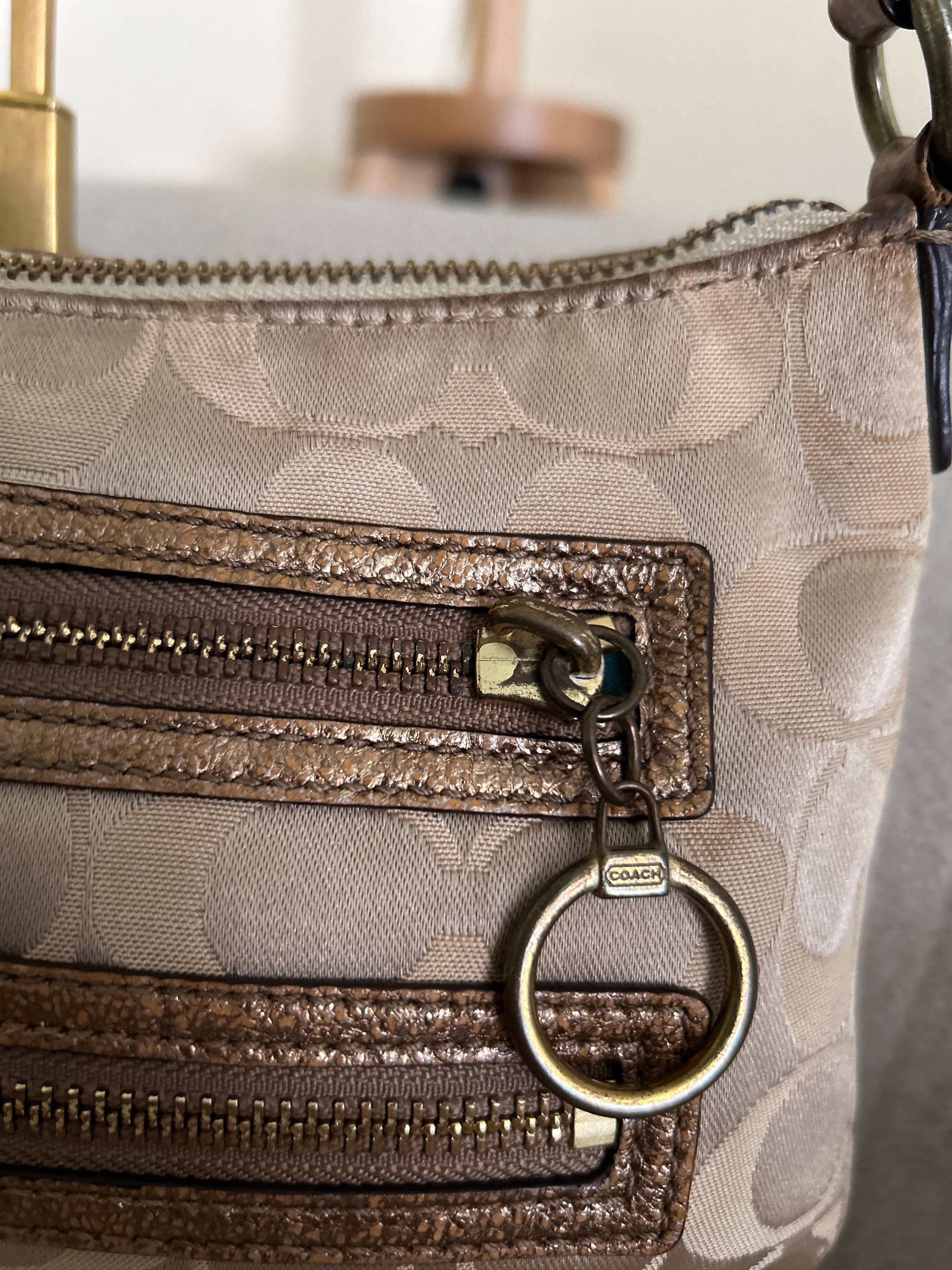 Vintage Coach mini shoulder bag