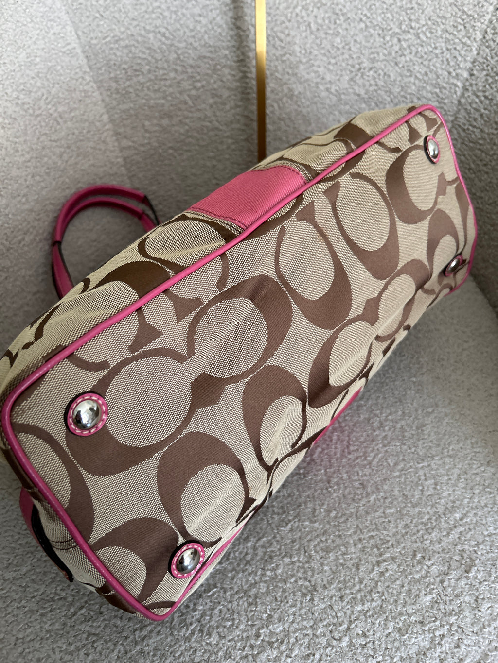 Vintage Coach pink kisslock shoulder bag