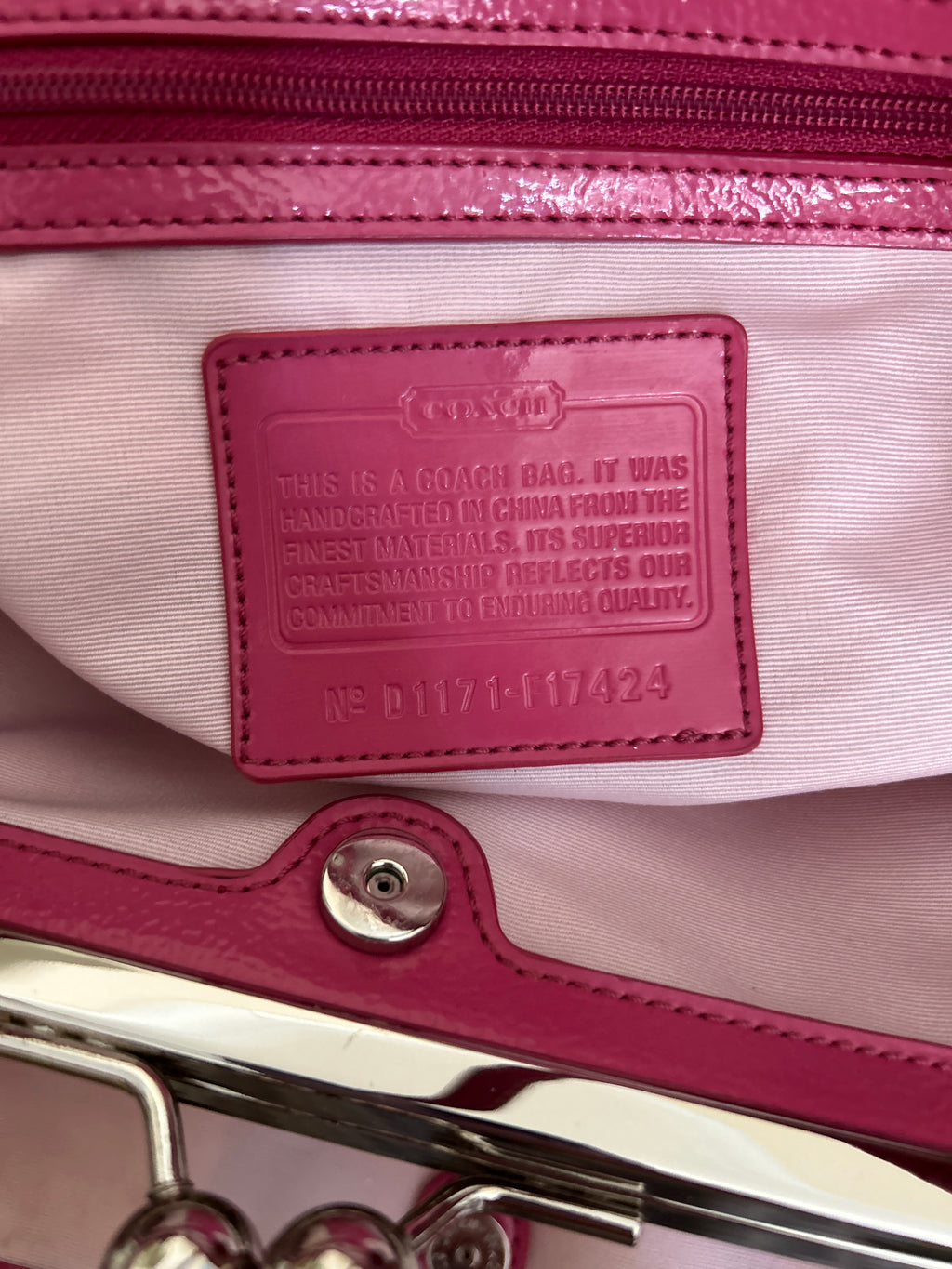 Vintage Coach pink kisslock shoulder bag