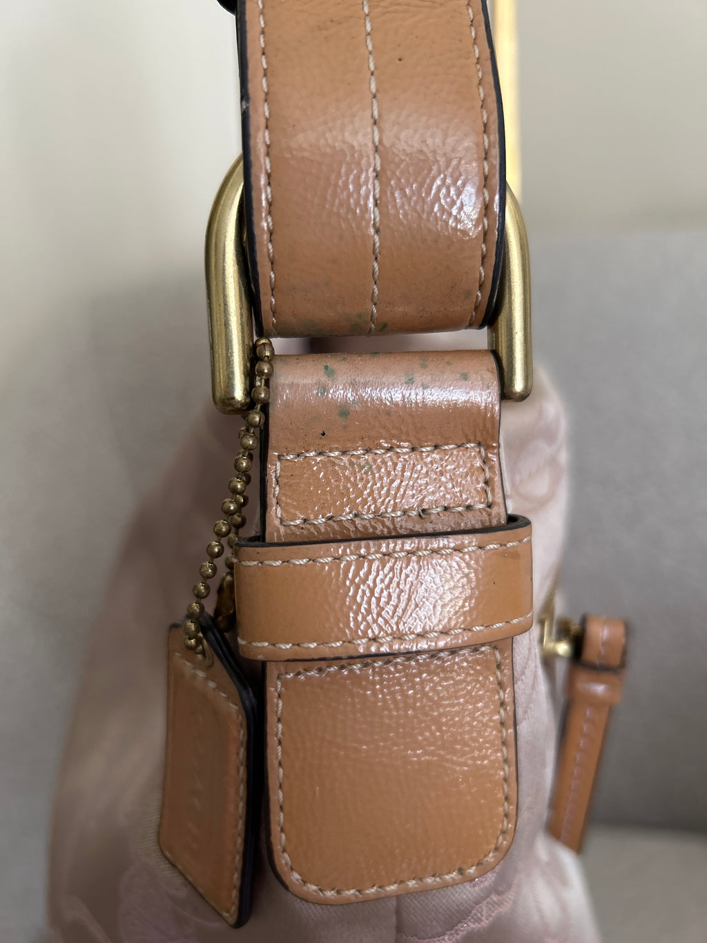Vintage Coach lilac shoulder bag