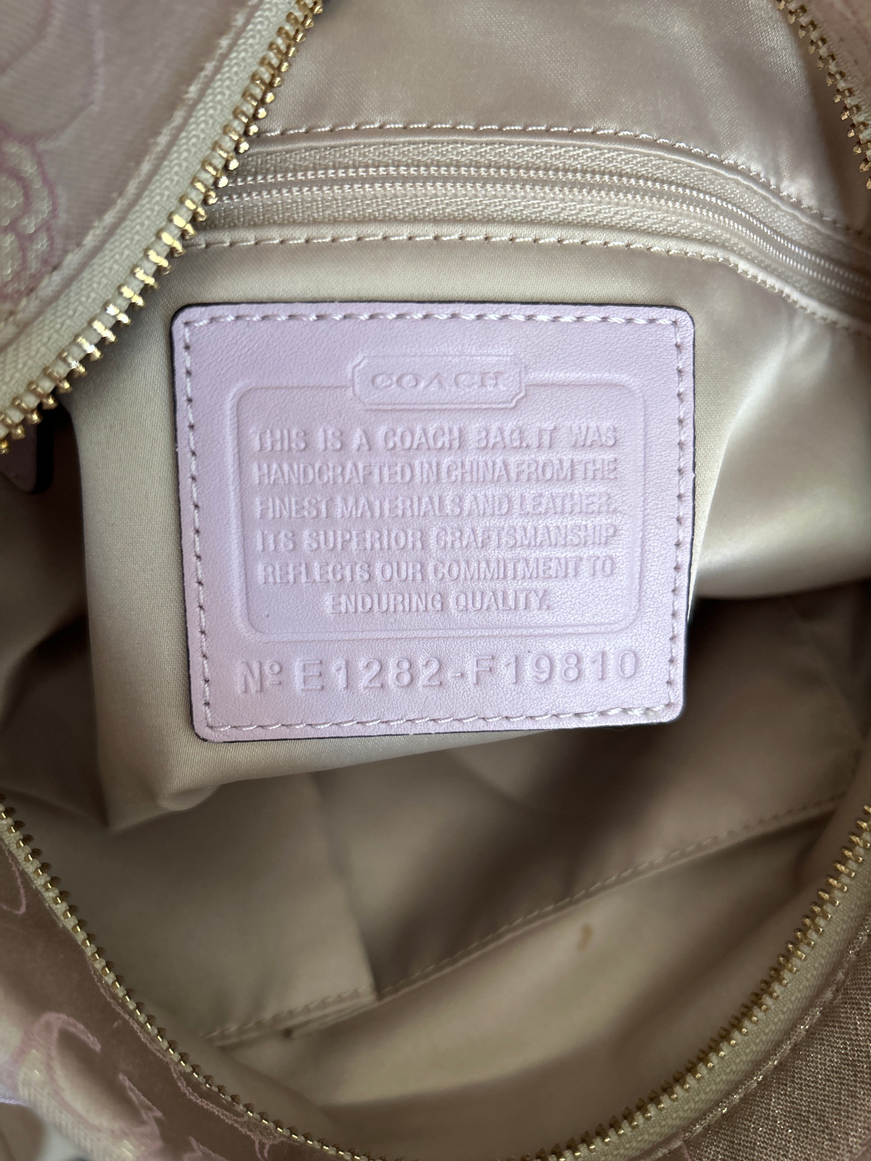 Vintage Coach lilac shoulder bag