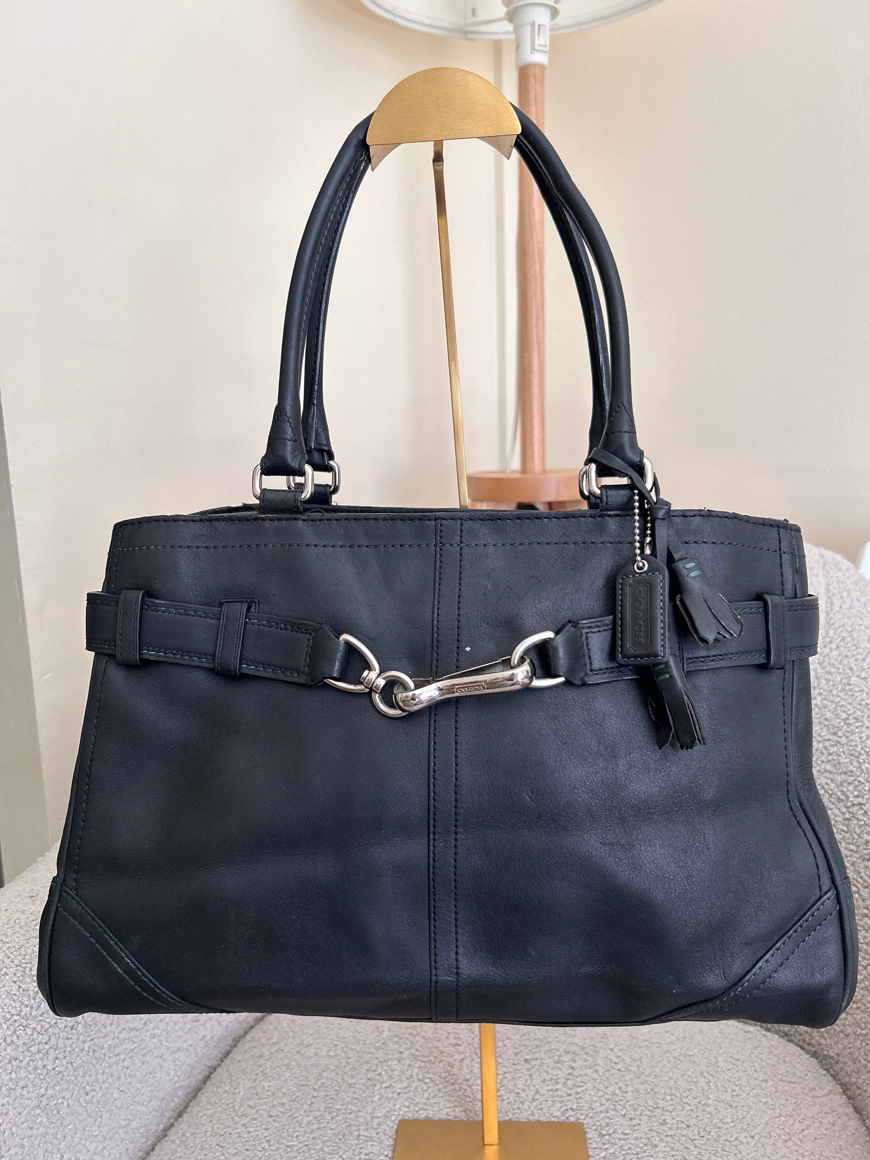 Vintage Coach black leather clip Hampton shoulder bag