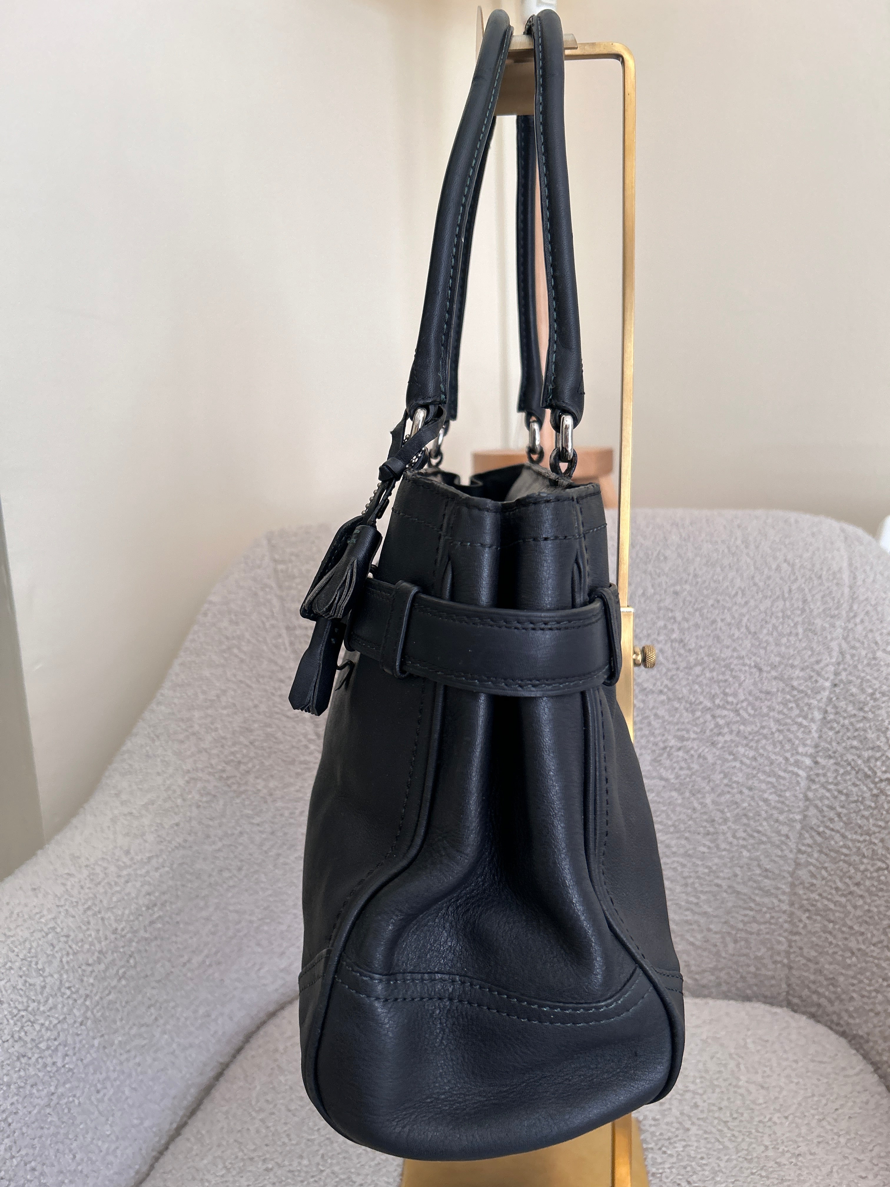Vintage Coach black leather clip Hampton shoulder bag
