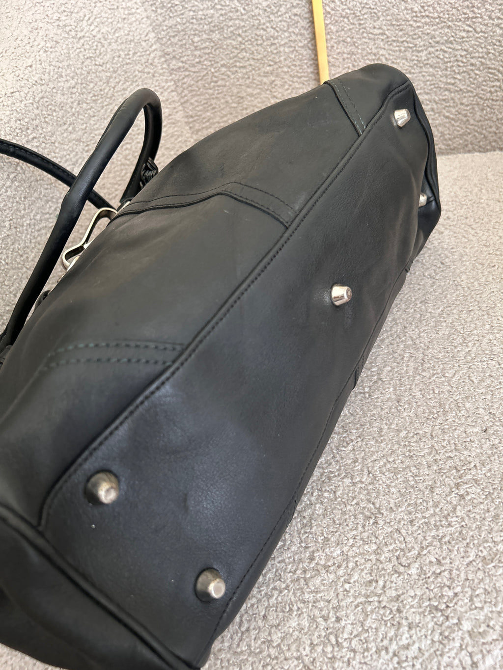 Vintage Coach black leather clip Hampton shoulder bag