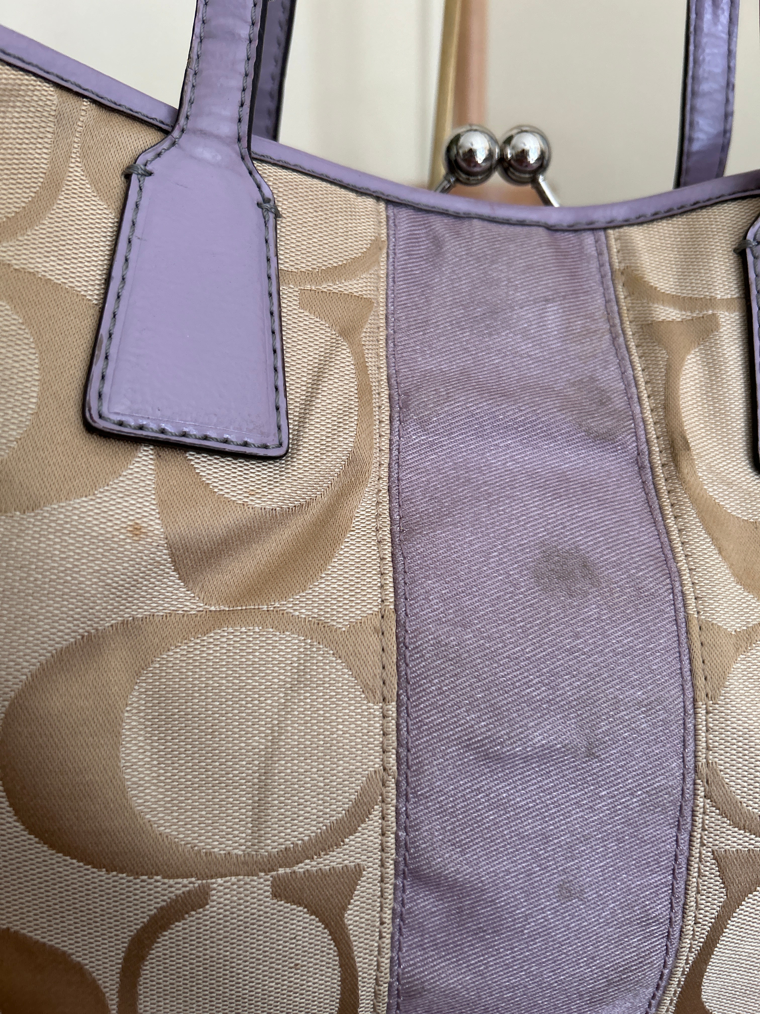 Vintage Coach lilac kisslock shoulder bag