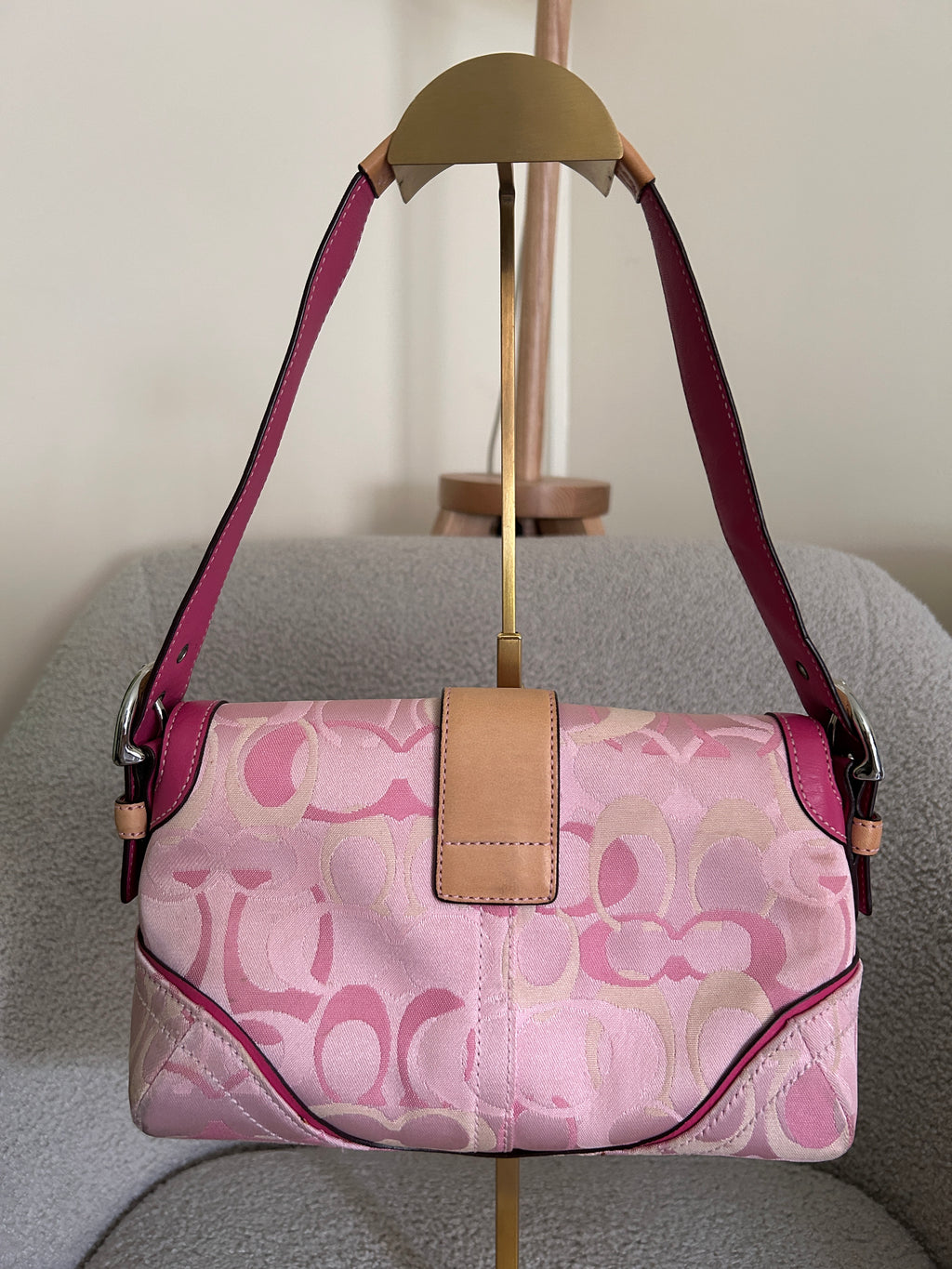Vintage Coach pink optic monogram shoulder bag