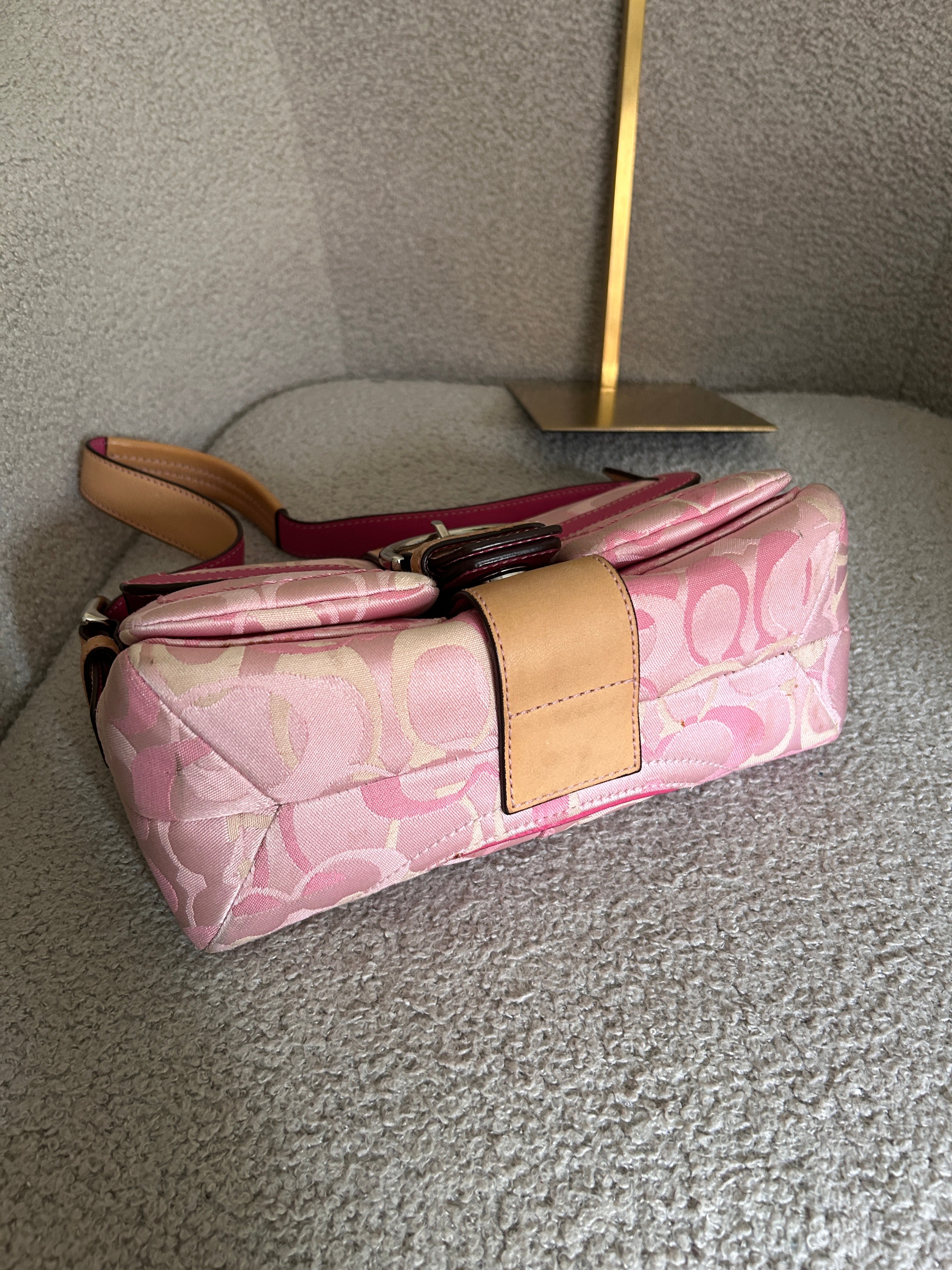 Vintage Coach pink optic monogram shoulder bag